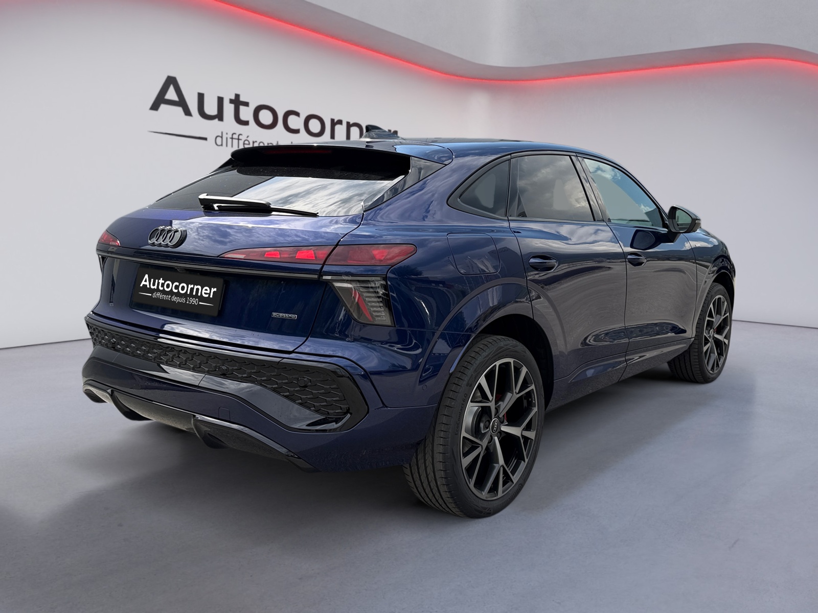 AUDI Q3 Sportback TDI quattro 142 kW S tronic-image-4