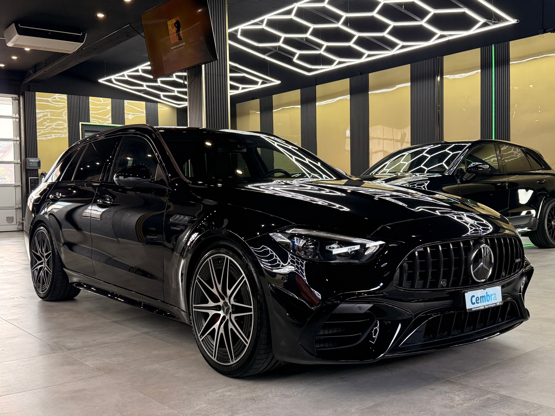 MERCEDES-BENZ C 63 AMG S E Performance Kombi-image-2