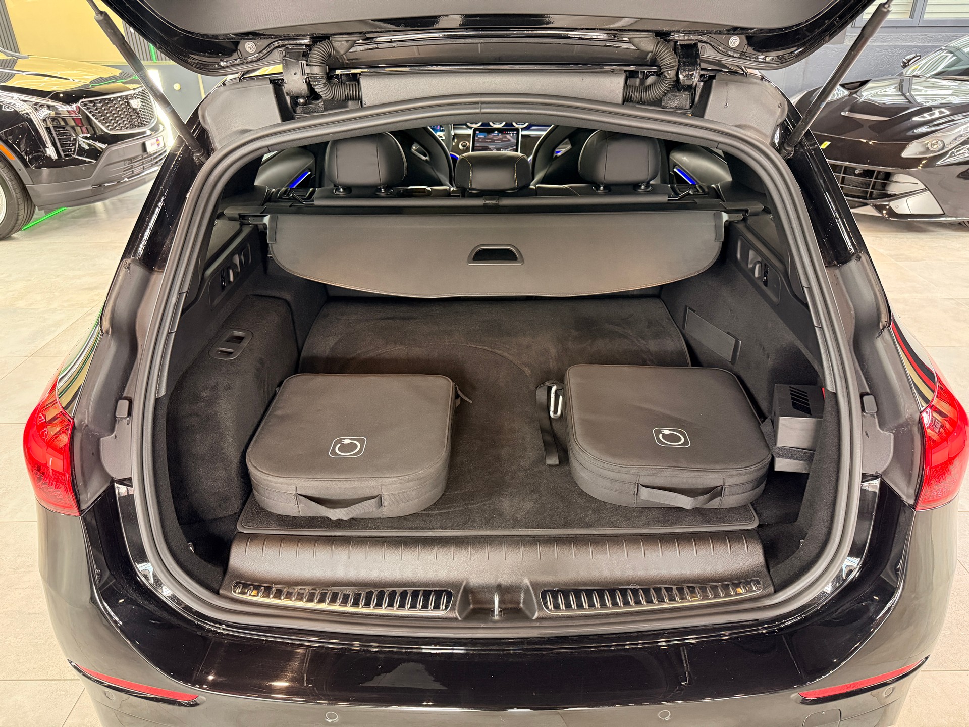 MERCEDES-BENZ C 63 AMG S E Performance Kombi-image-16