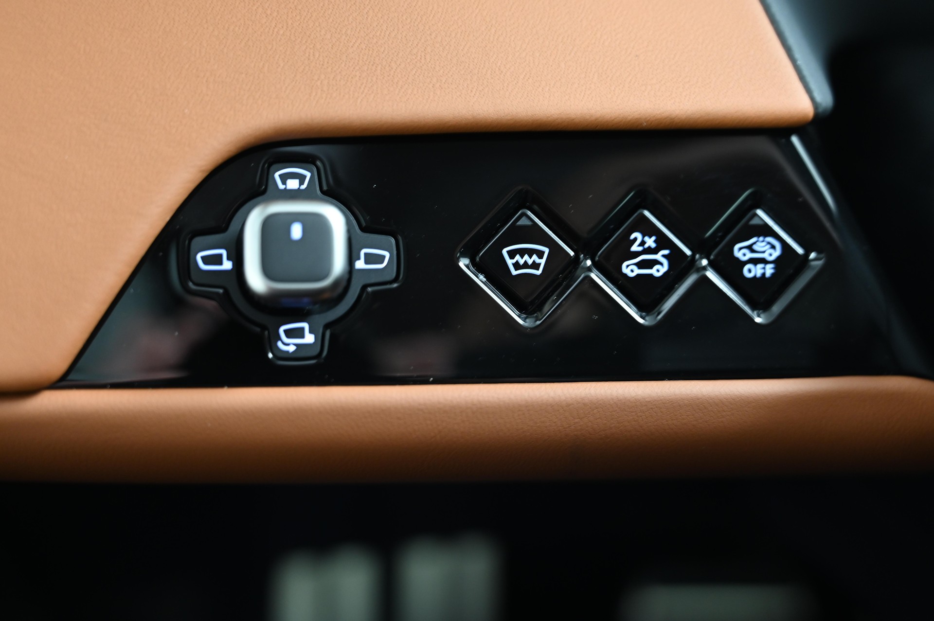 DS AUTOMOBILES No8 E-Tense Étoile 4x4-image-15