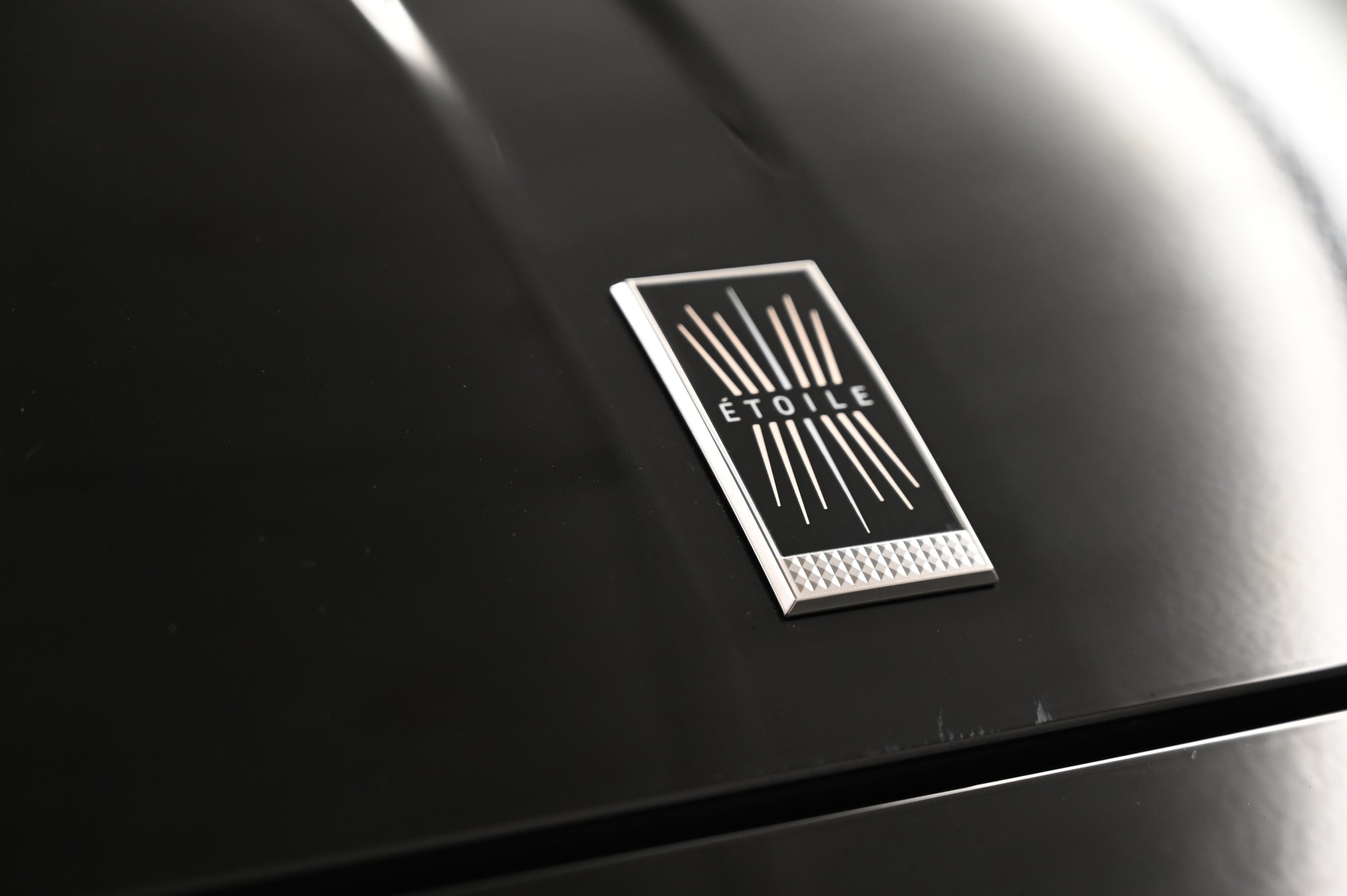 DS AUTOMOBILES No8 E-Tense Étoile 4x4-image-20
