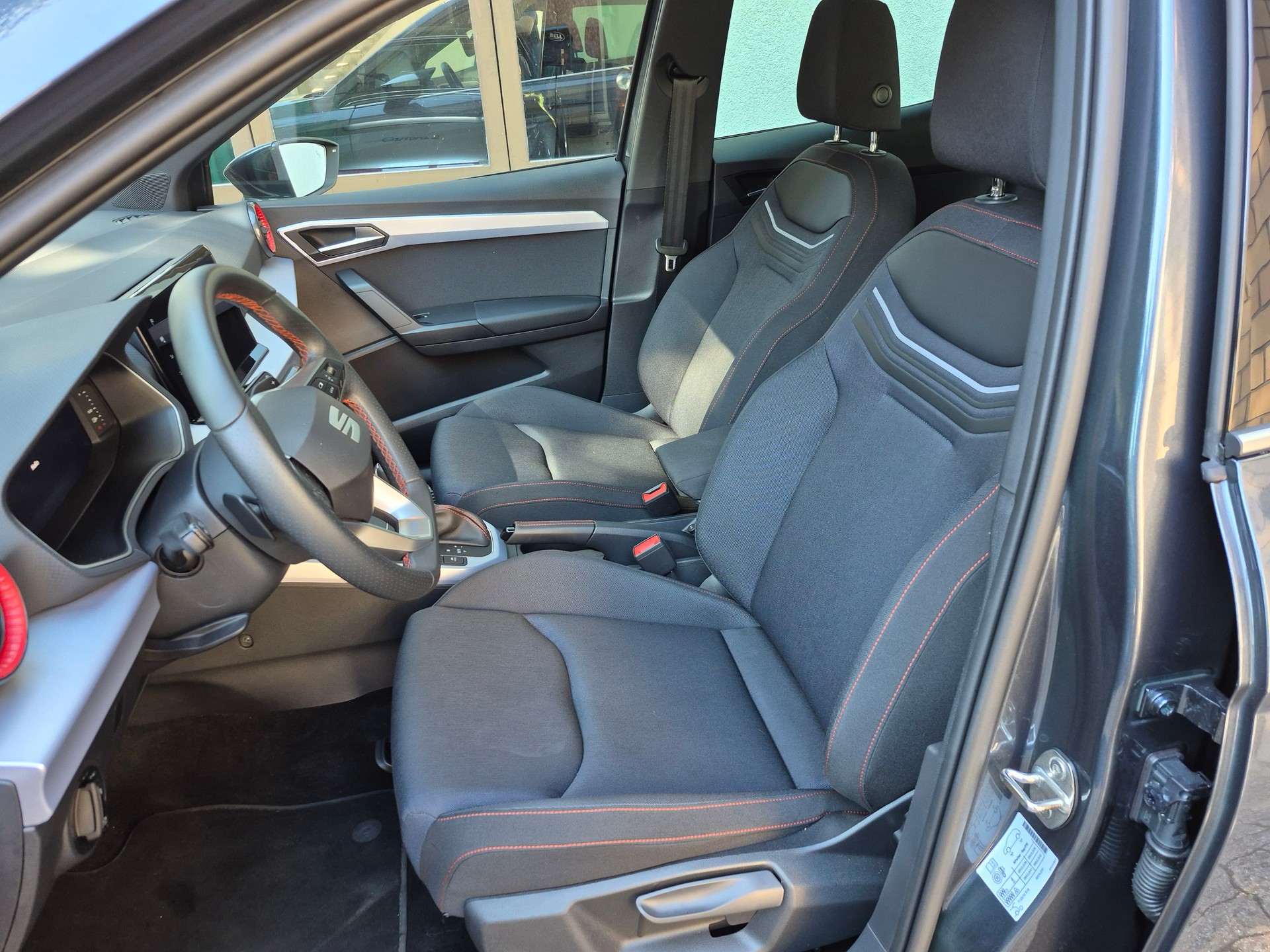 SEAT Arona 1.0 TSI Eco FR DSG-image-5
