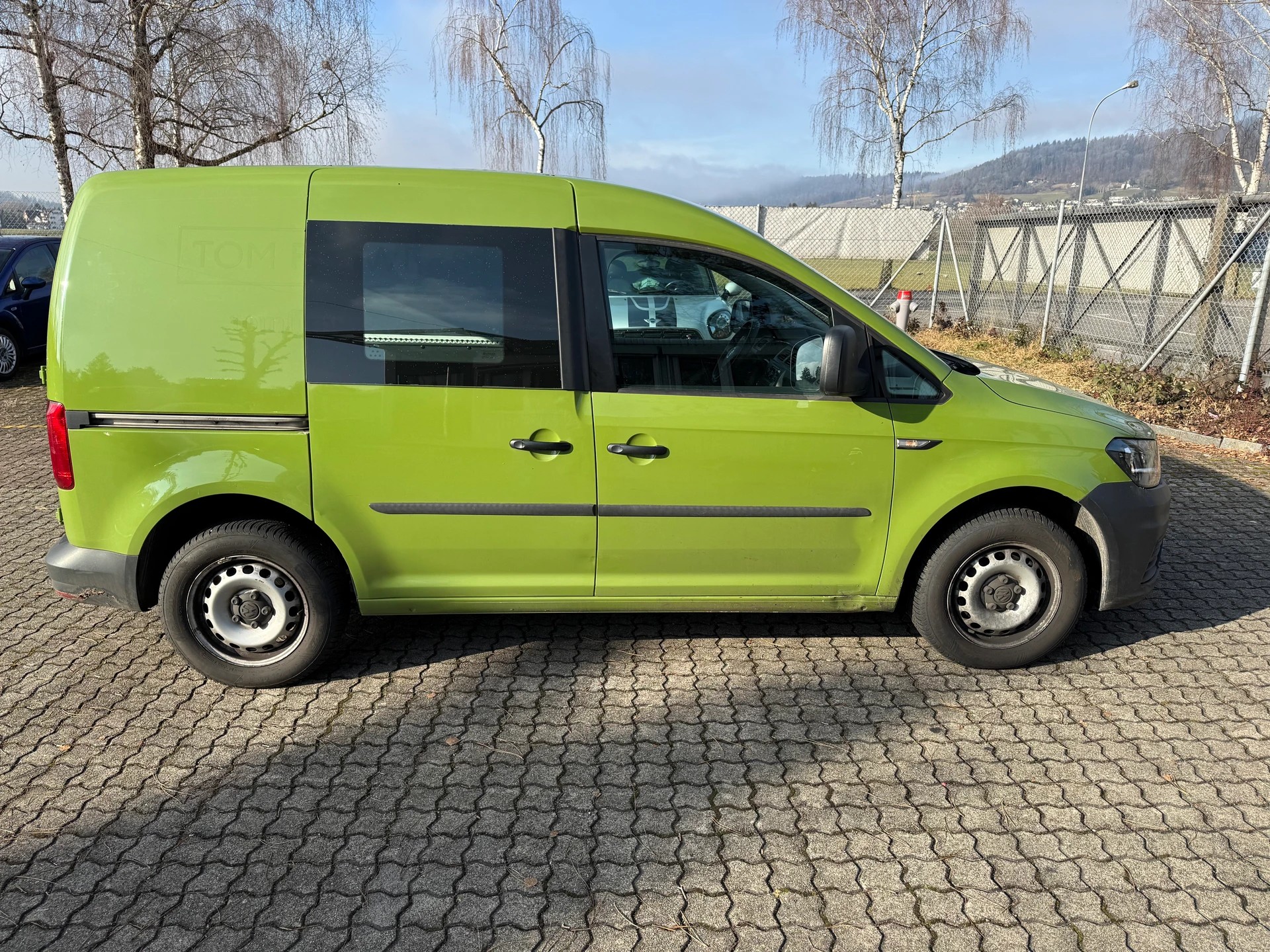 VW Caddy 1.2 TSI BlueMotion Technology-image-3