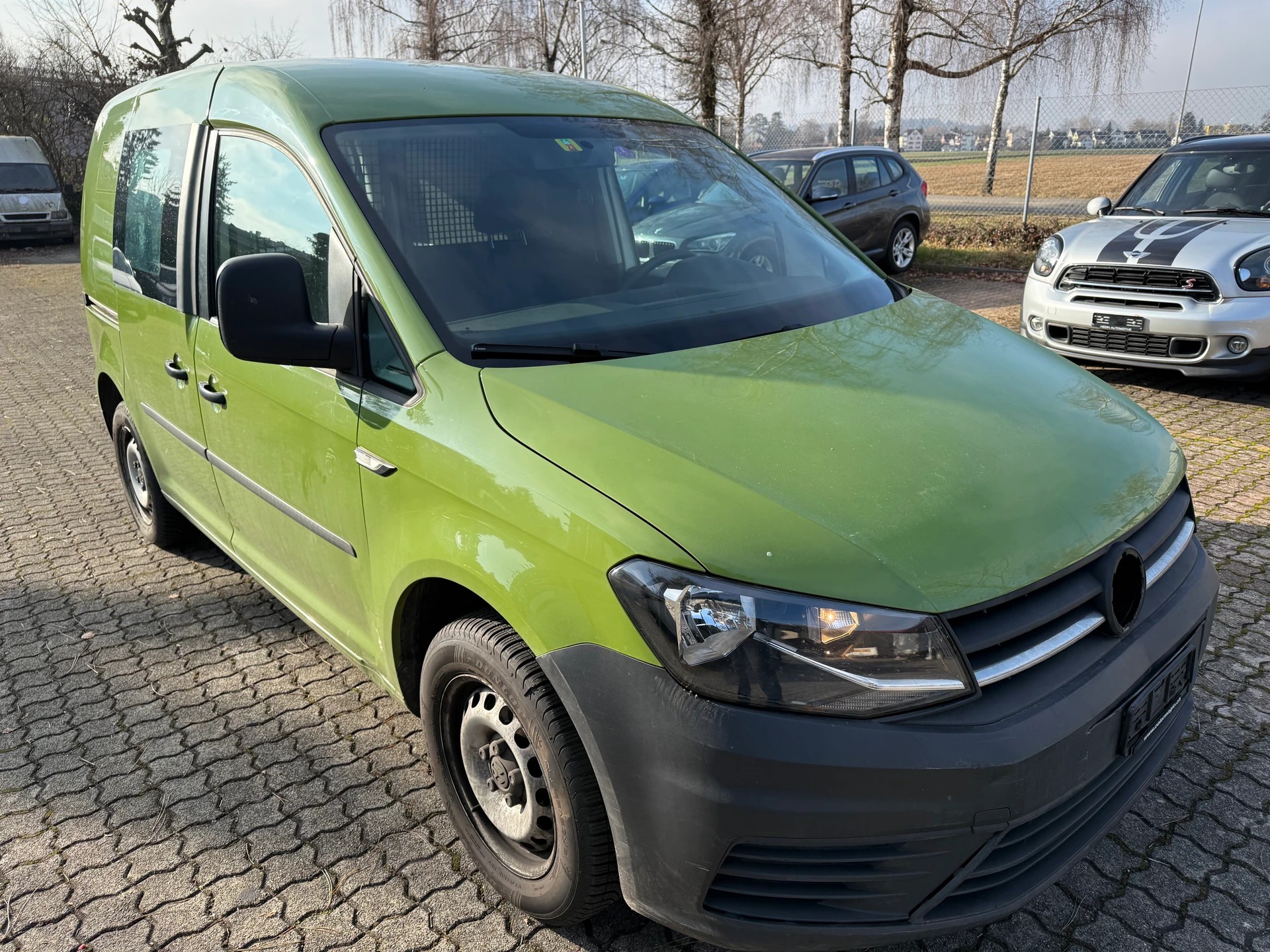 VW Caddy 1.2 TSI BlueMotion Technology-image-2
