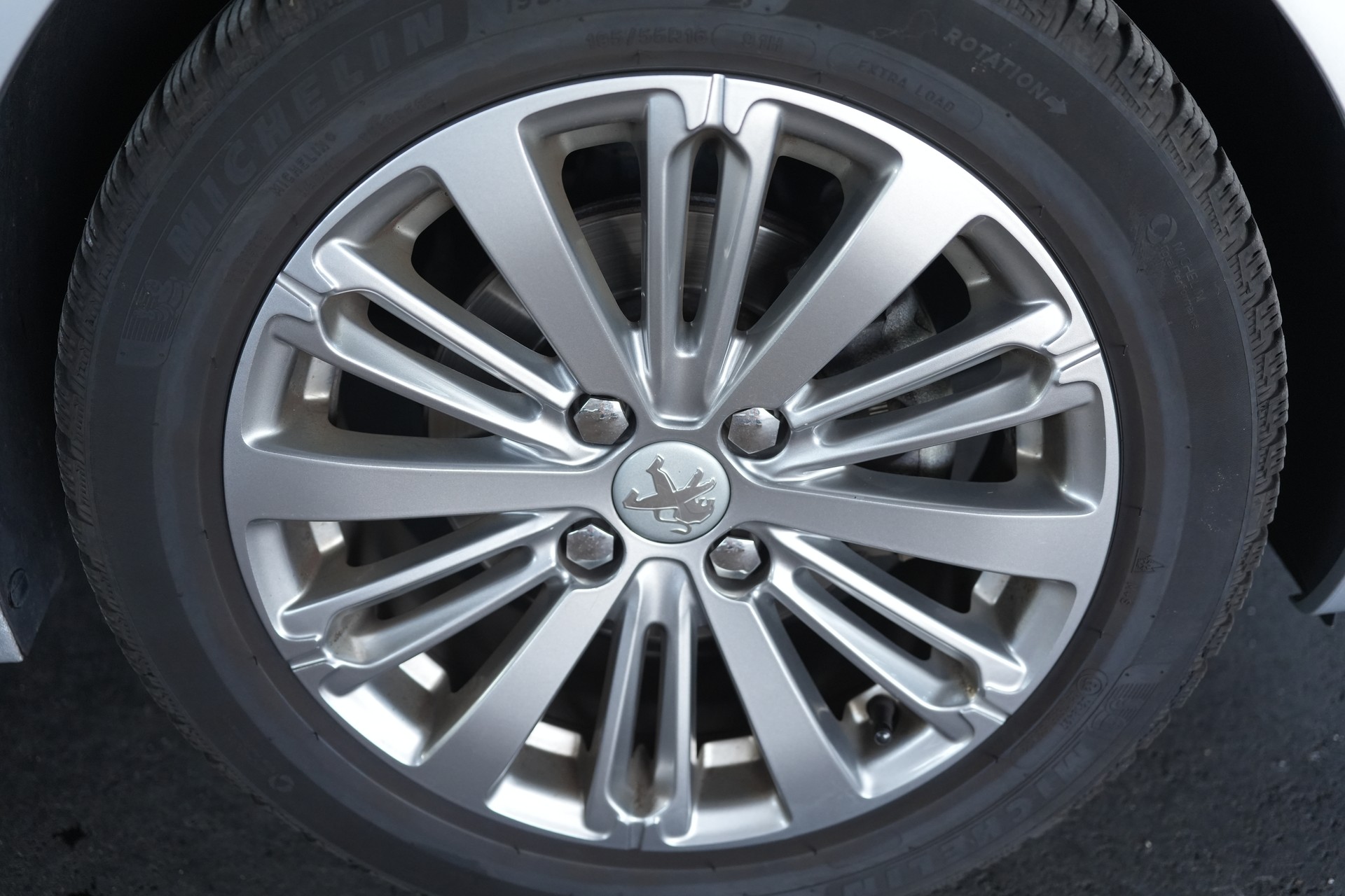 PEUGEOT 208 1.2 PureTech Active-image-19