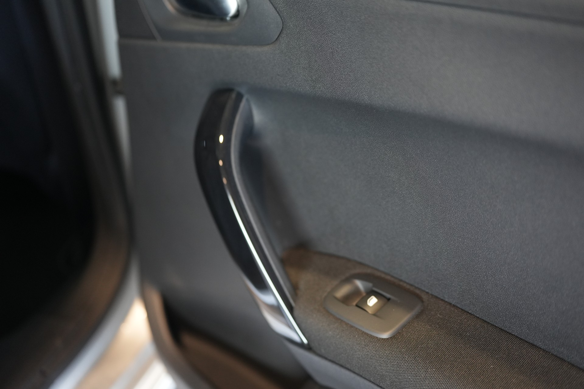 PEUGEOT 208 1.2 PureTech Active-image-16