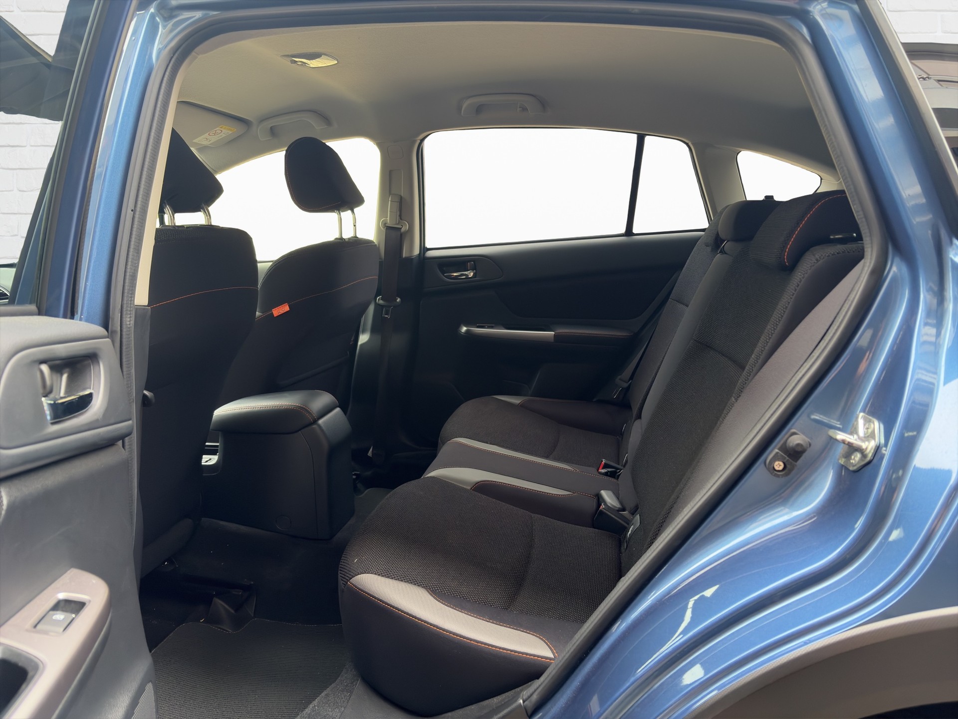 SUBARU XV 2.0 Swiss Two AWD CVT-image-7