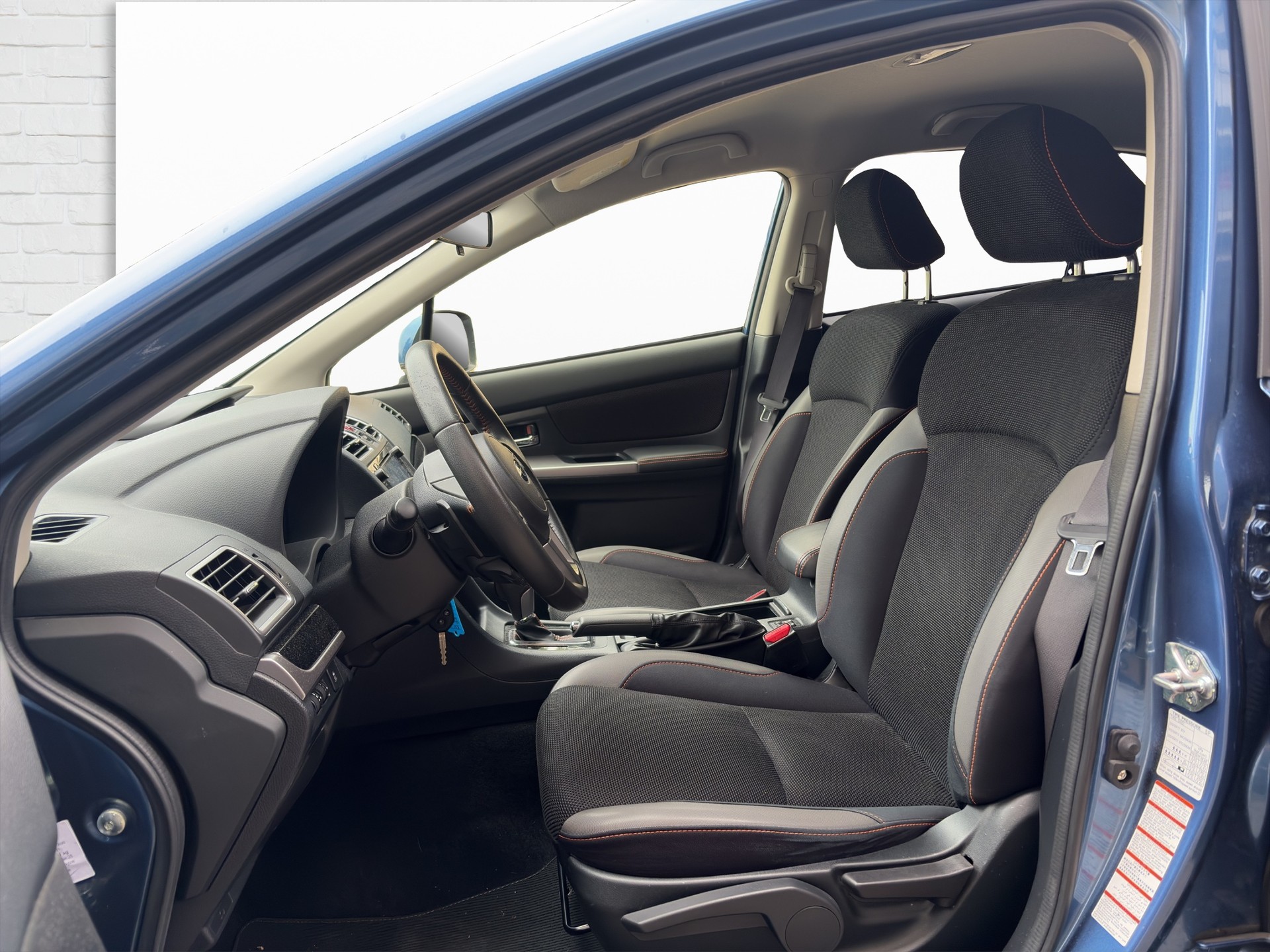 SUBARU XV 2.0 Swiss Two AWD CVT-image-3