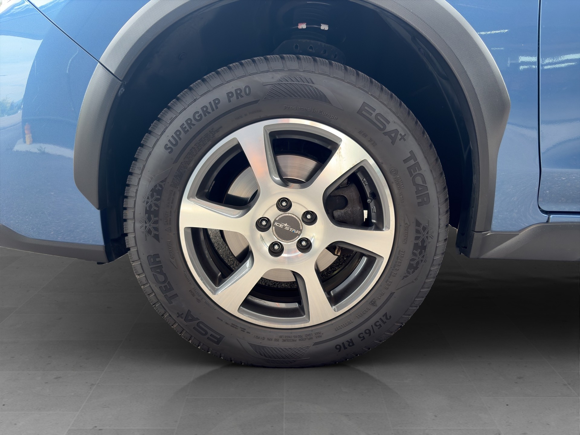SUBARU XV 2.0 Swiss Two AWD CVT-image-9