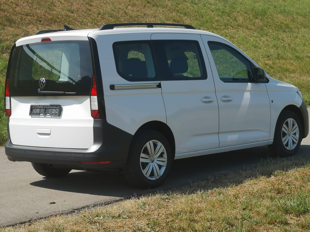 VW 2.0 TDI 122 Style 4motion-image-2
