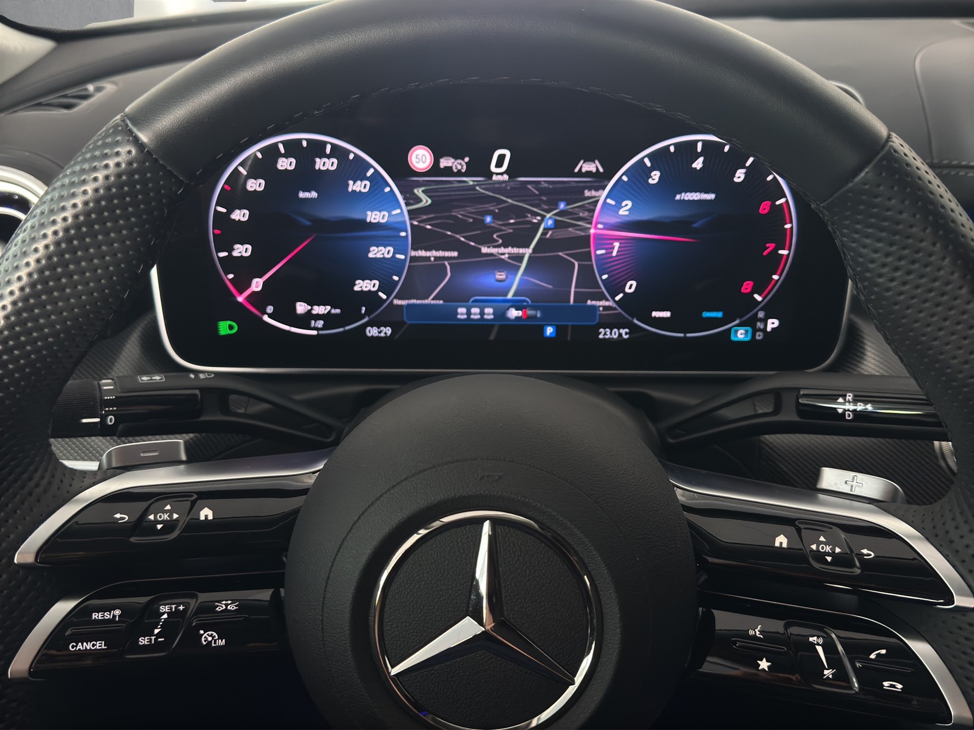 MERCEDES-BENZ C 180 AMG Line Edition "Night Paket-Distronic-360°Kamera"-image-14