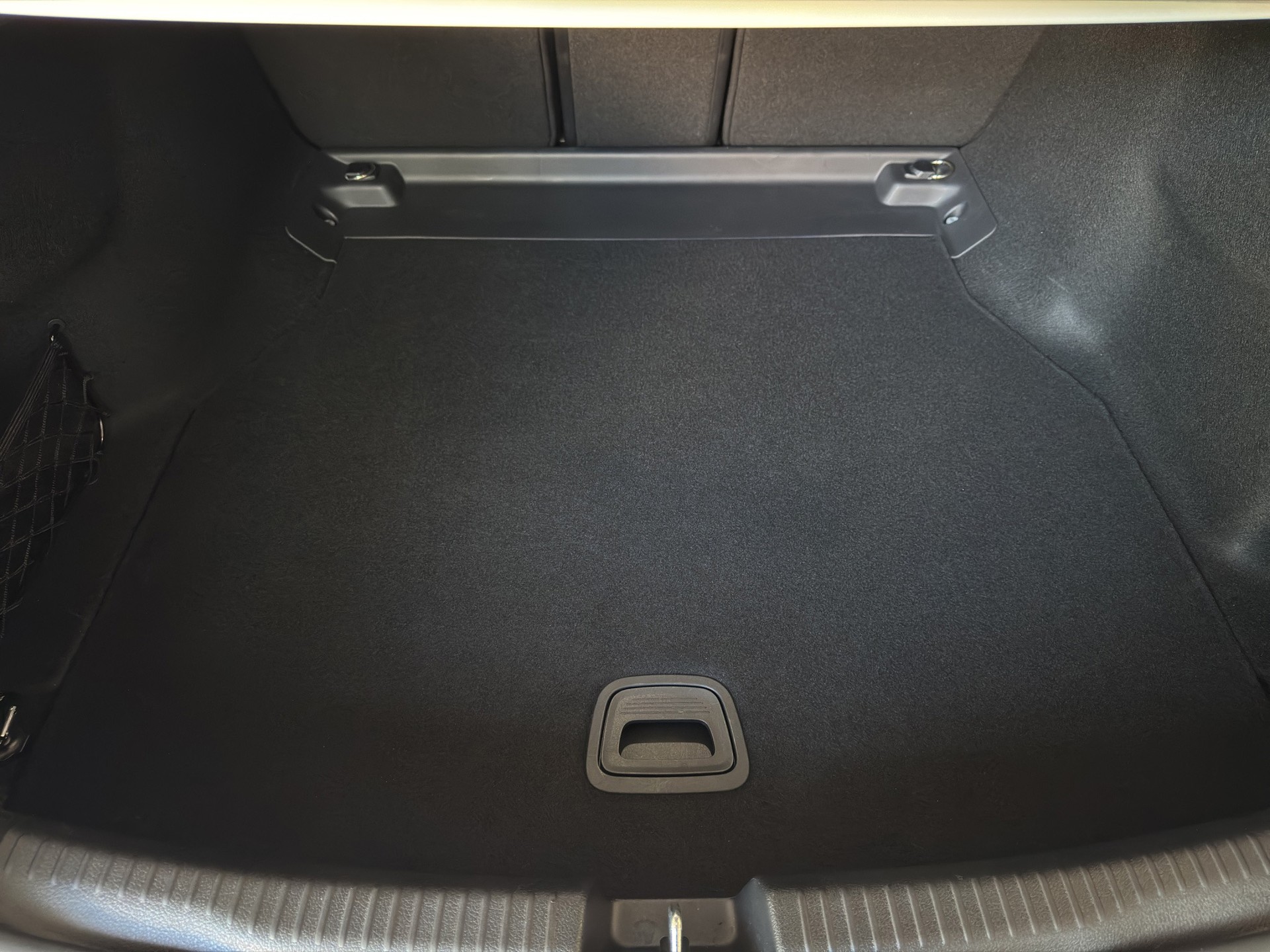 MERCEDES-BENZ C 180 AMG Line Edition "Night Paket-Distronic-360°Kamera"-image-26
