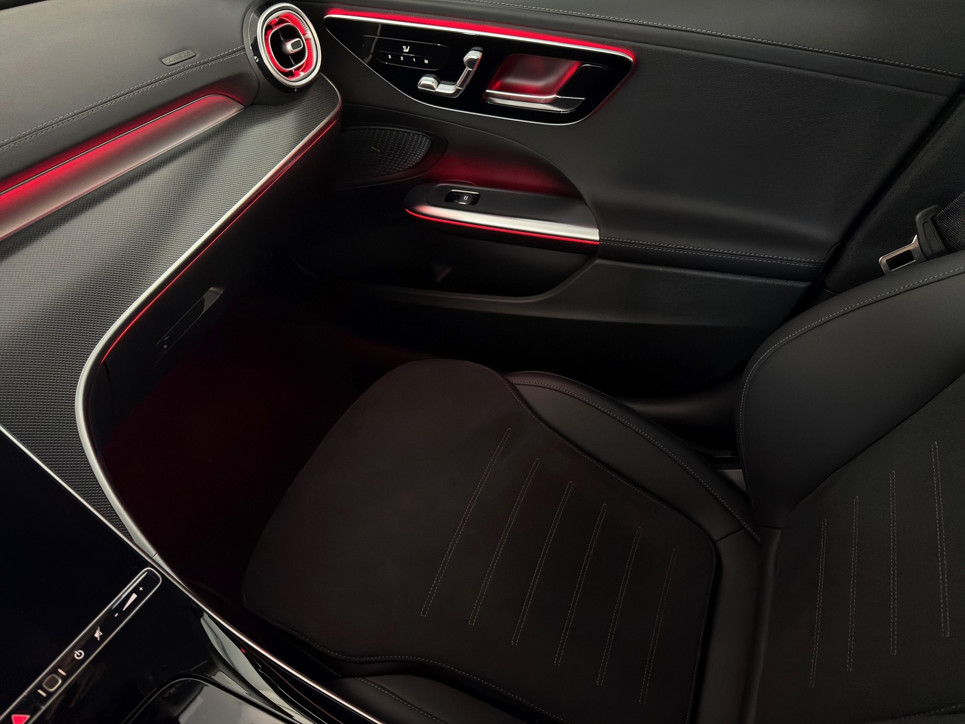 MERCEDES-BENZ C 180 AMG Line Edition "Night Paket-Distronic-360°Kamera"-image-20