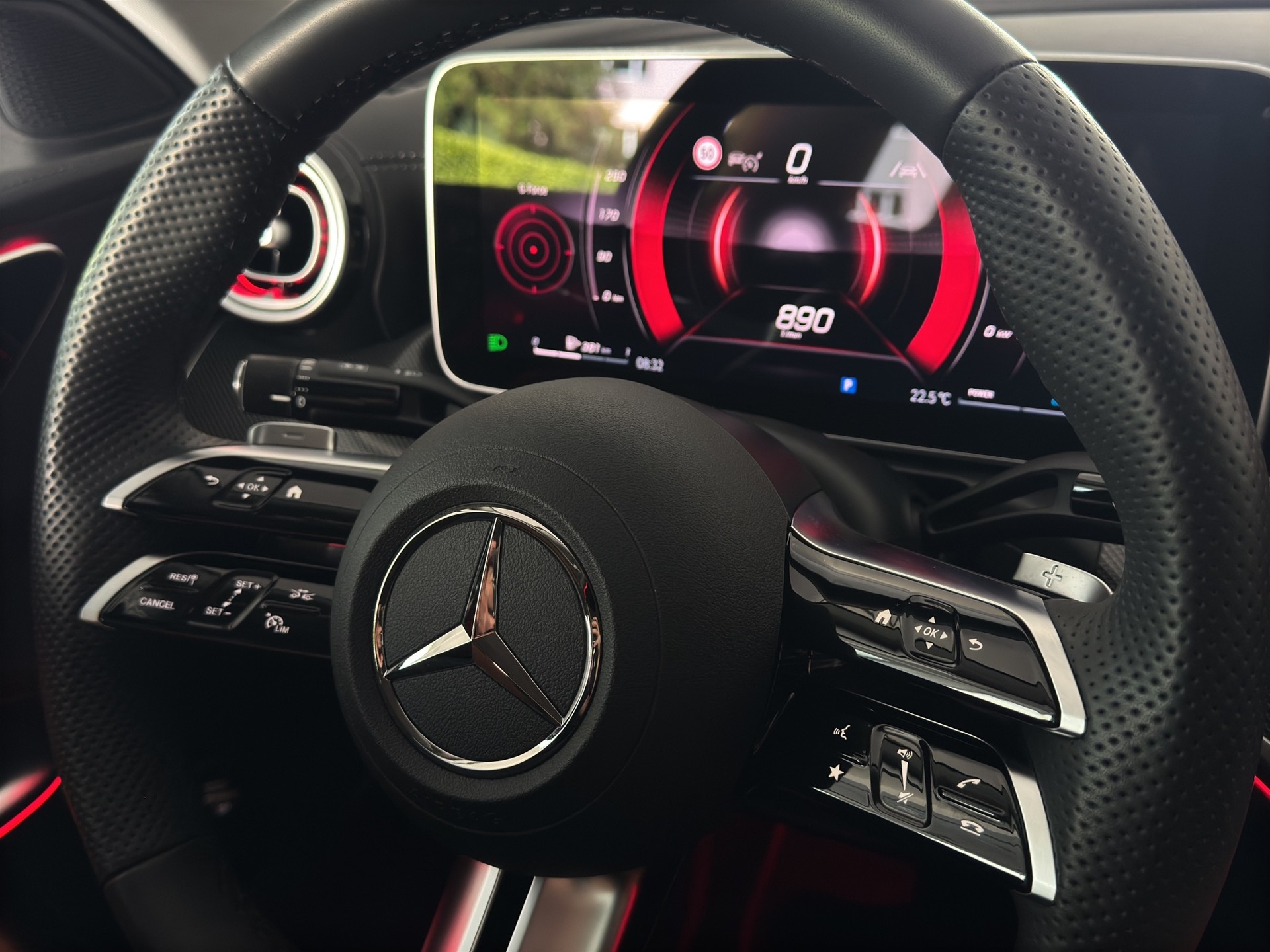 MERCEDES-BENZ C 180 AMG Line Edition "Night Paket-Distronic-360°Kamera"-image-13