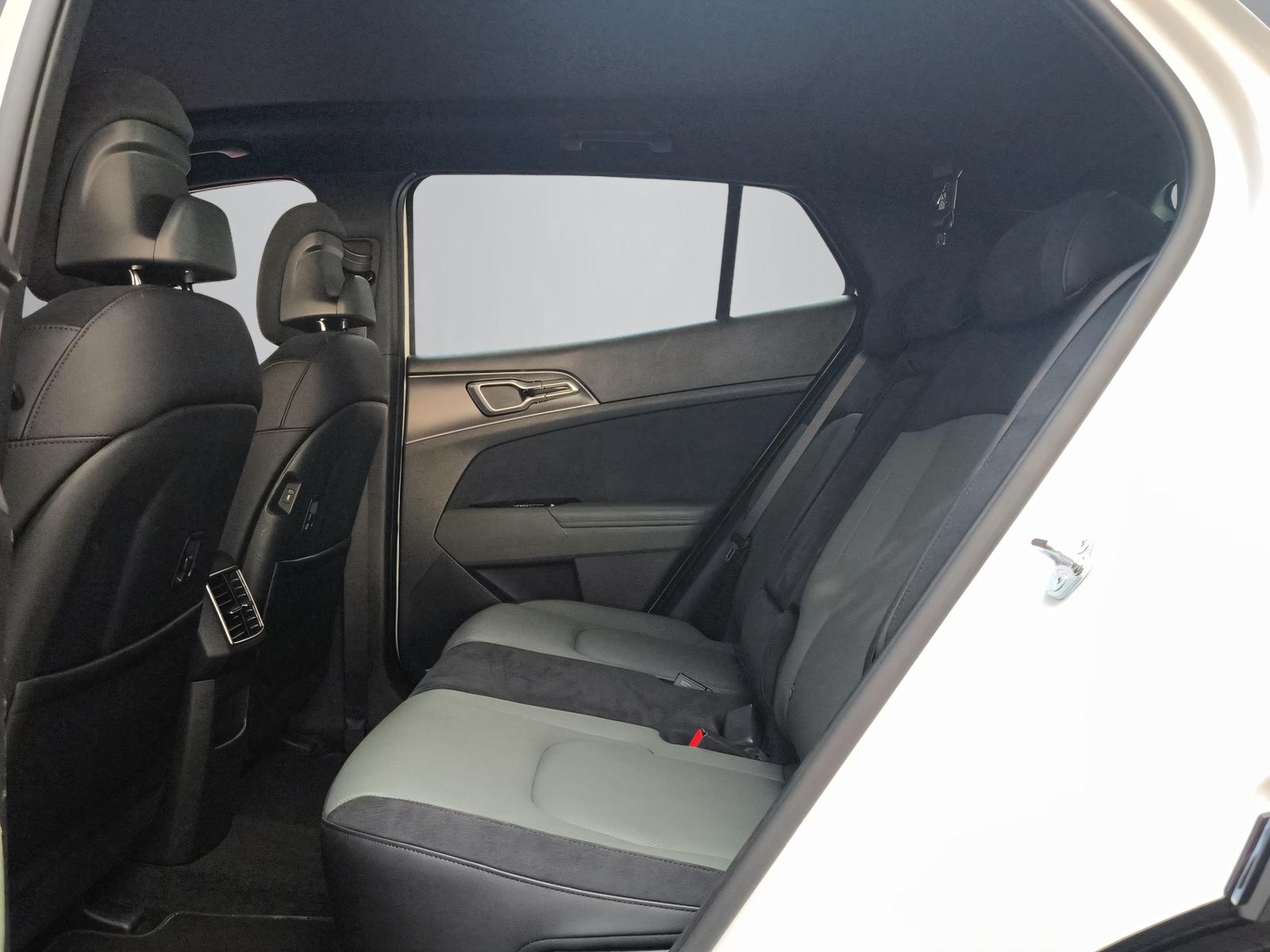 KIA Sportage 1.6 T-GDi PHEV Power Edition-image-8