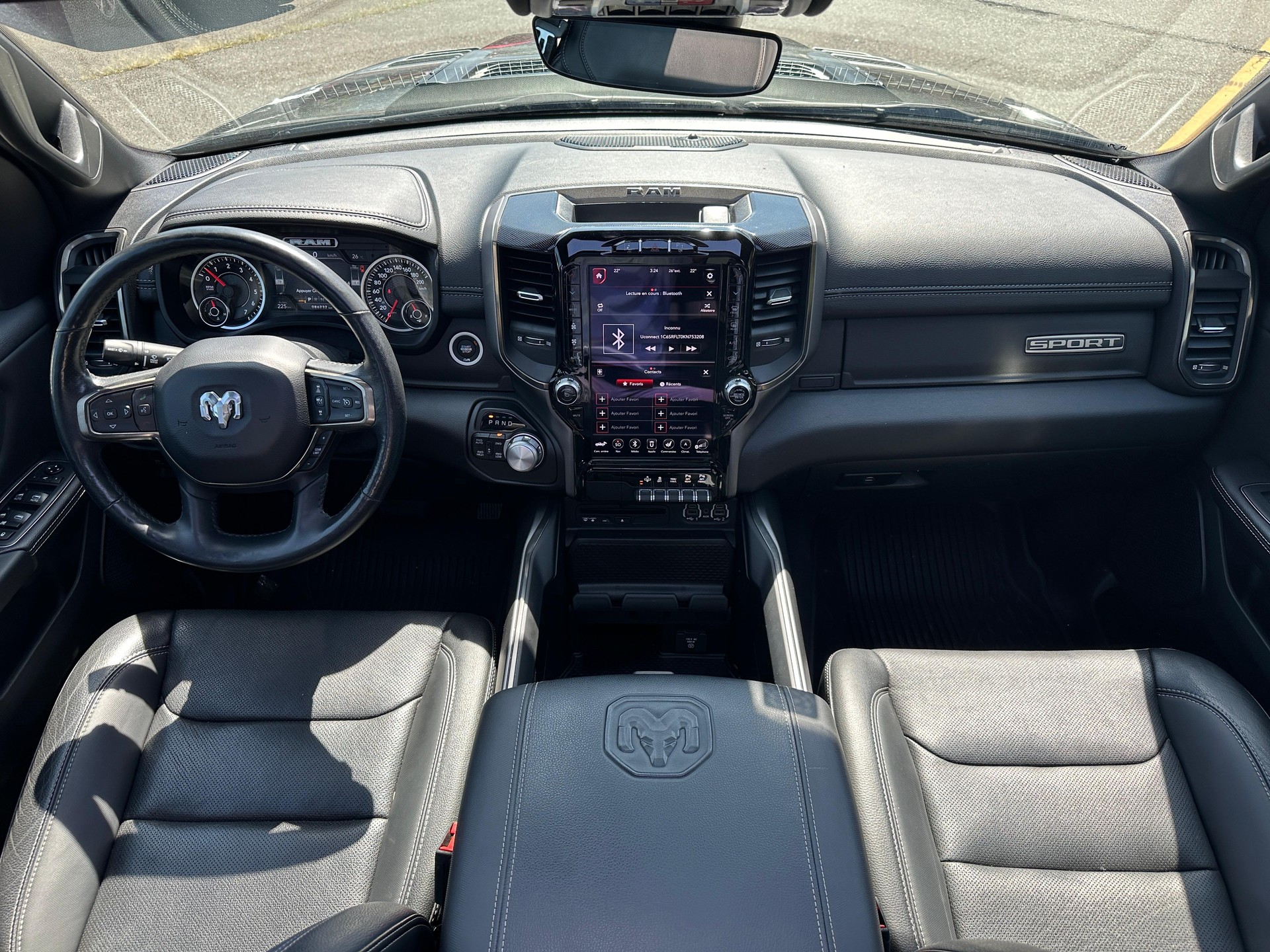 DODGE Ram 1500 Crew Cab. 5.7 Hemi V8 Sport Black-image-8