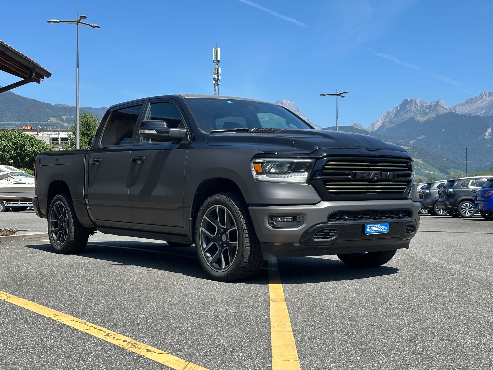 DODGE Ram 1500 Crew Cab. 5.7 Hemi V8 Sport Black-image-6