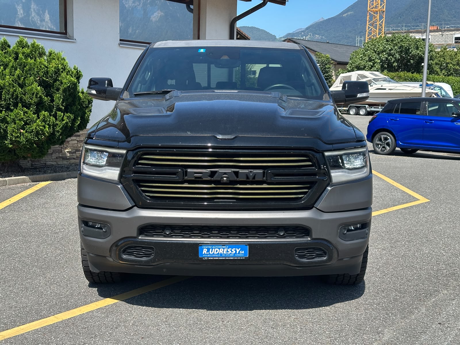DODGE Ram 1500 Crew Cab. 5.7 Hemi V8 Sport Black-image-7