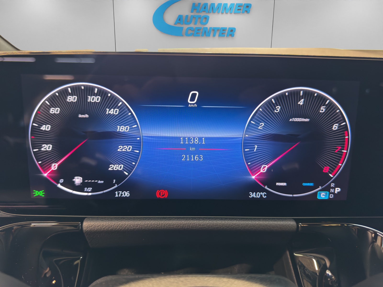 MERCEDES-BENZ GLA-Klasse H247 GLA 250 AMG Line 4matic-image-7