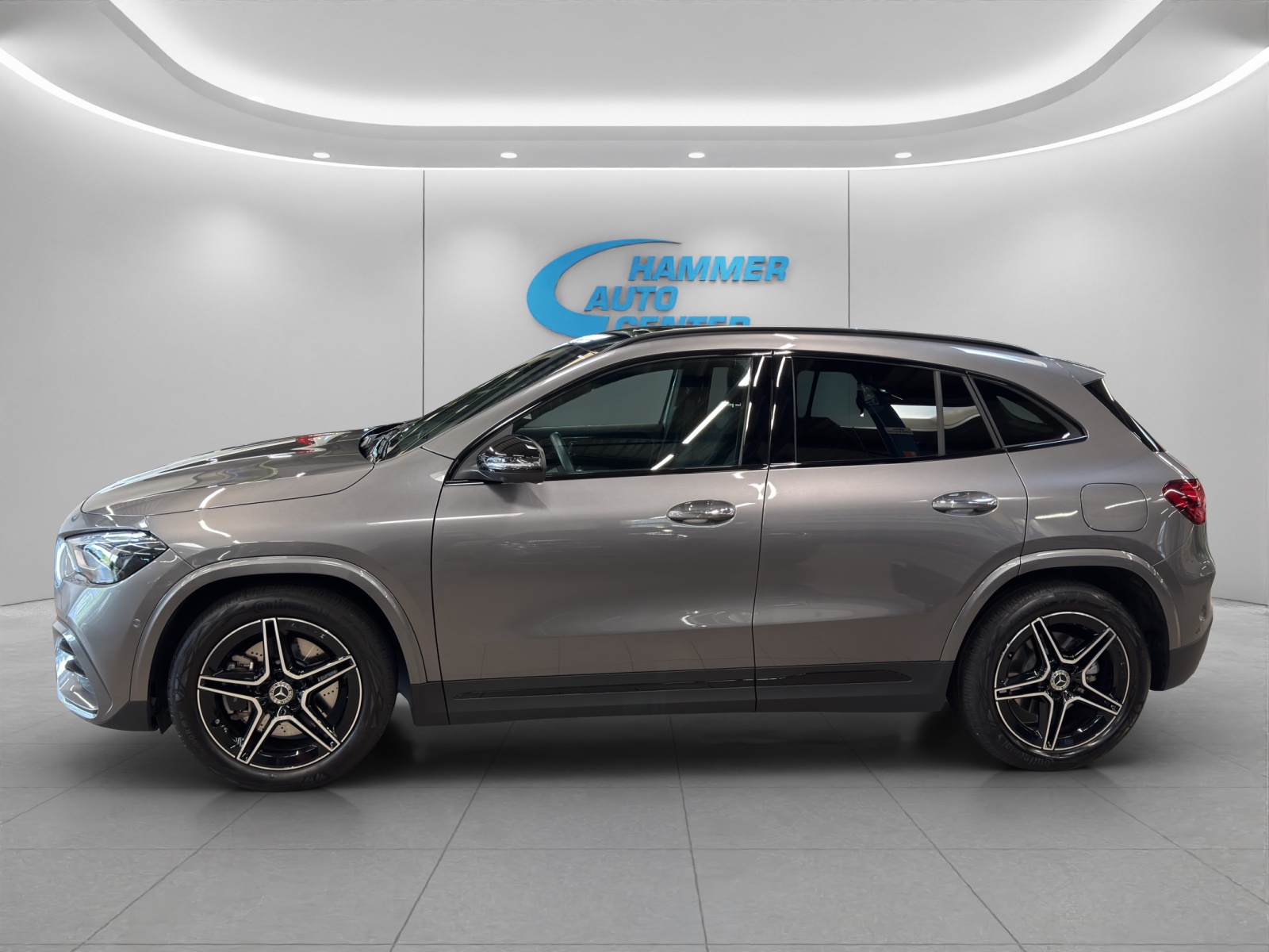 MERCEDES-BENZ GLA-Klasse H247 GLA 250 AMG Line 4matic-image-1