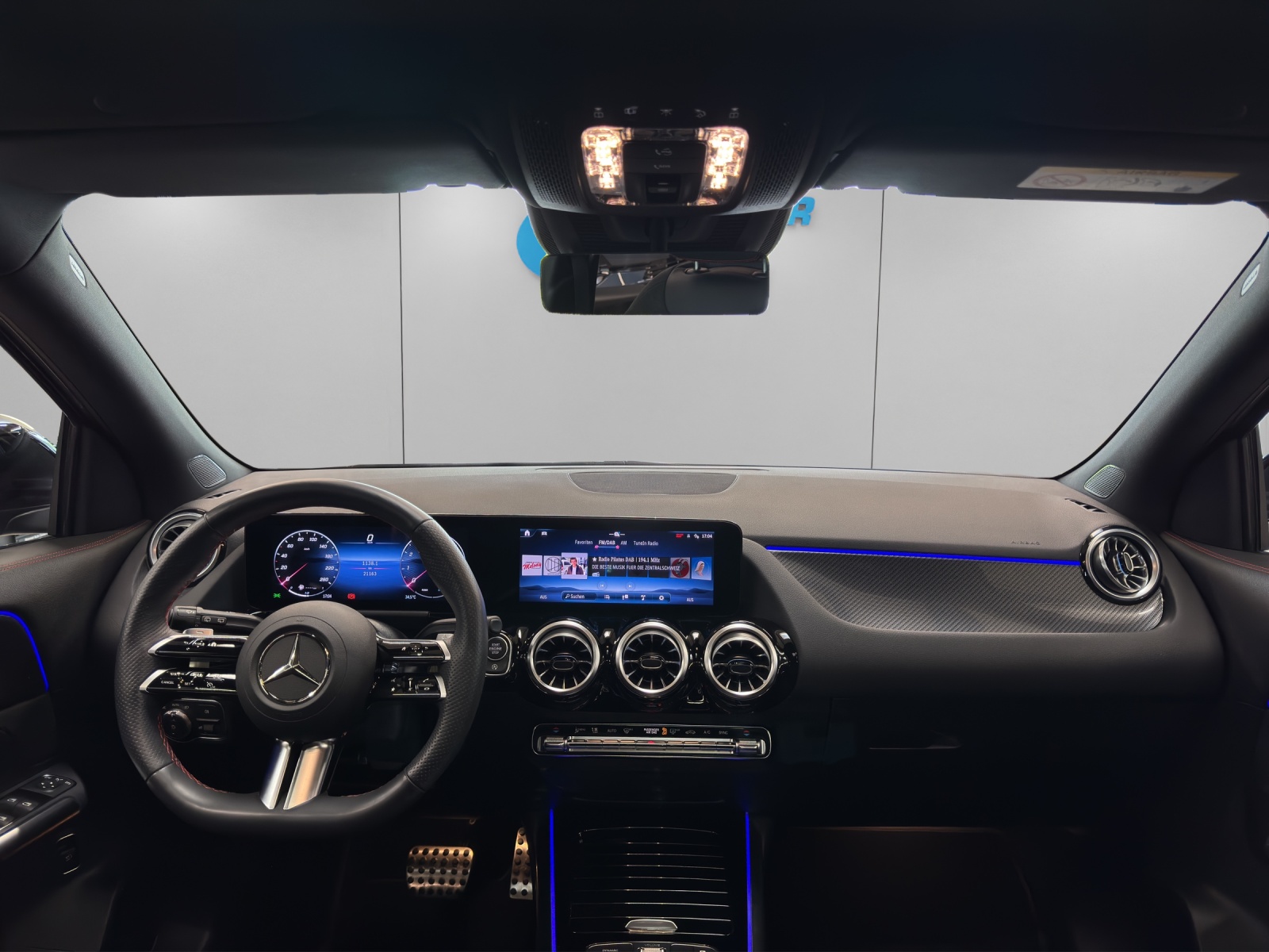 MERCEDES-BENZ GLA-Klasse H247 GLA 250 AMG Line 4matic-image-9