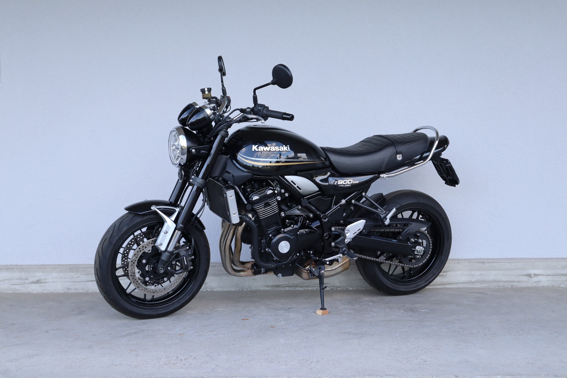 KAWASAKI Z 900 RS-image-4