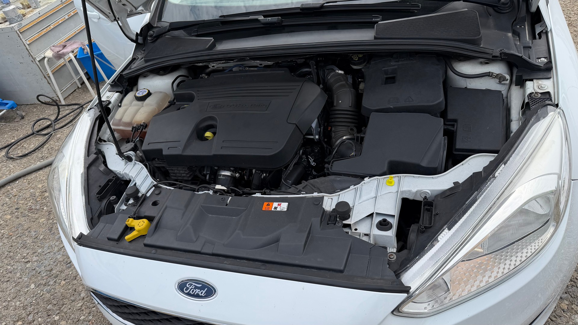 FORD Focus 2.0 TDCi Titanium-image-9