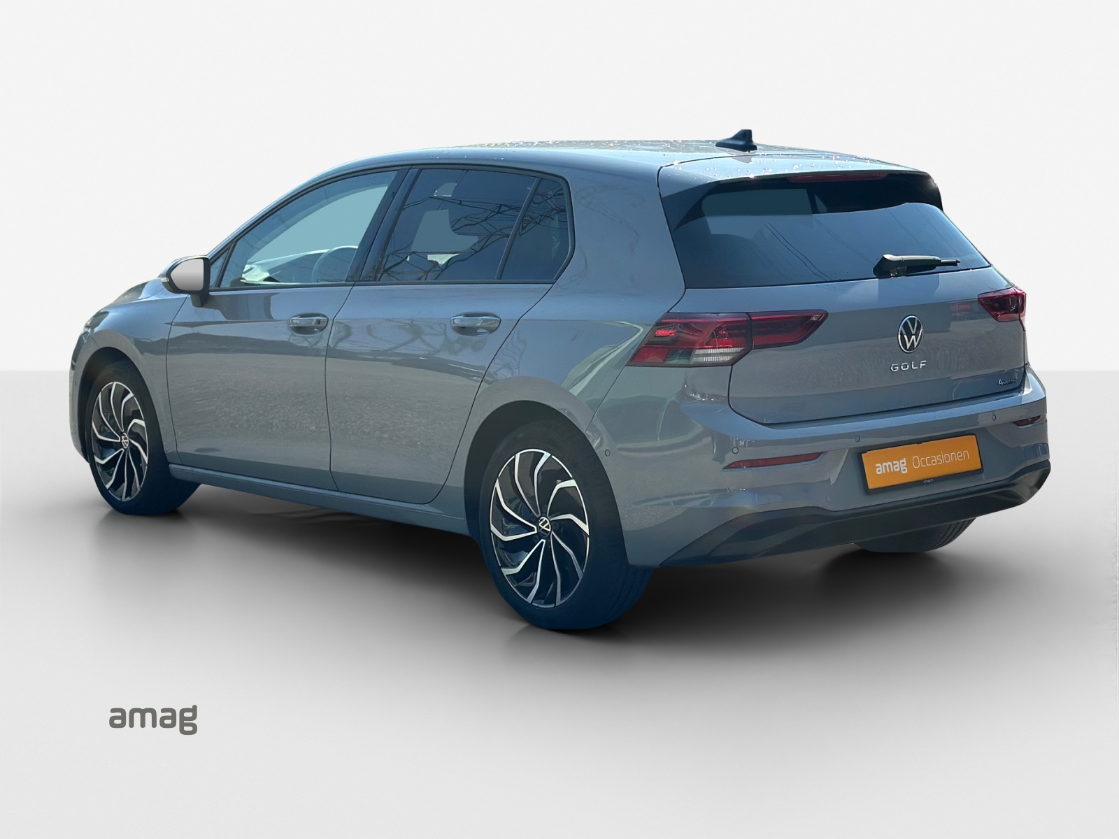 VW Golf 2.0 TDI Life DSG 4Motion-showroom-element-2