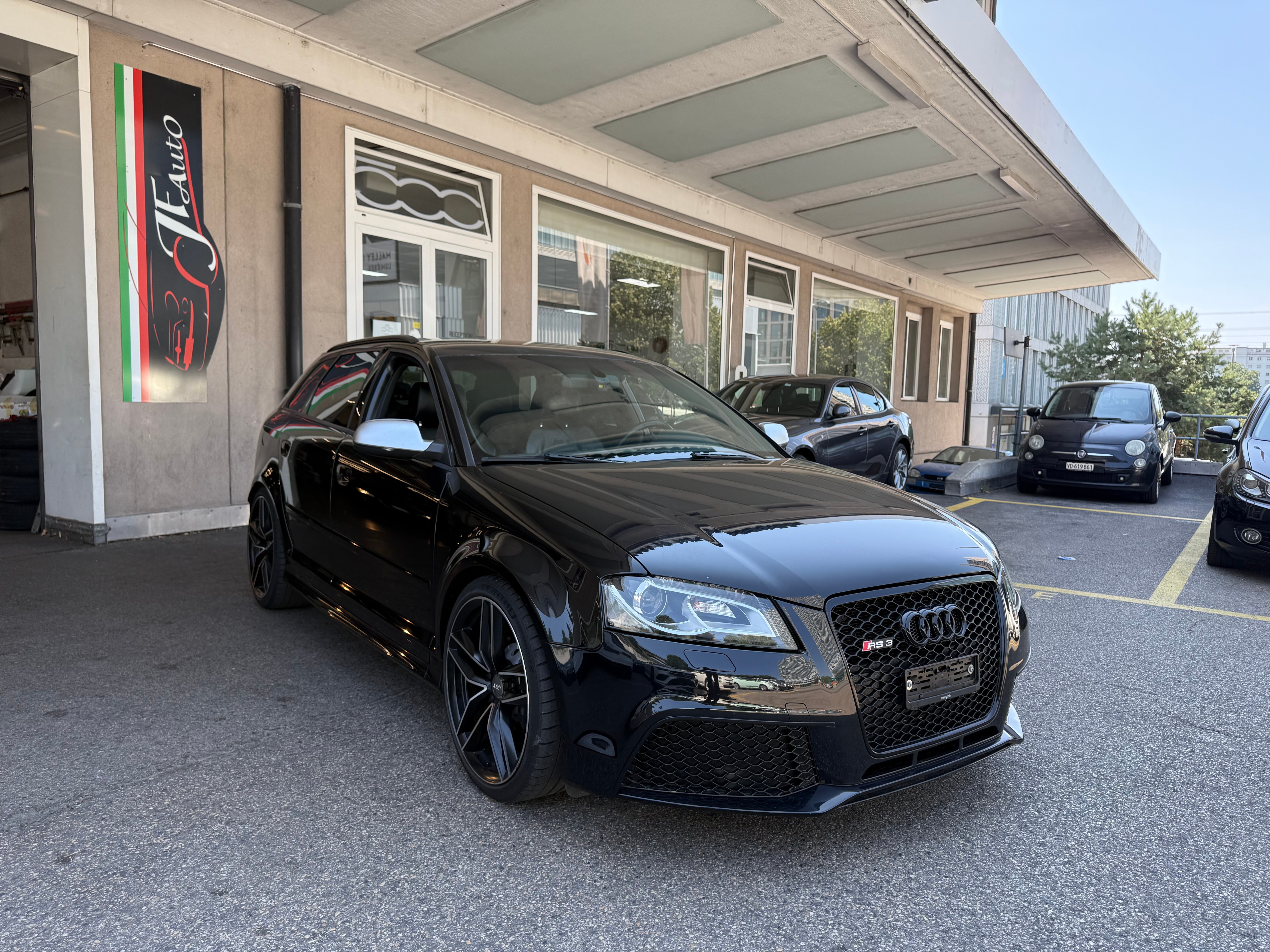 Car photo