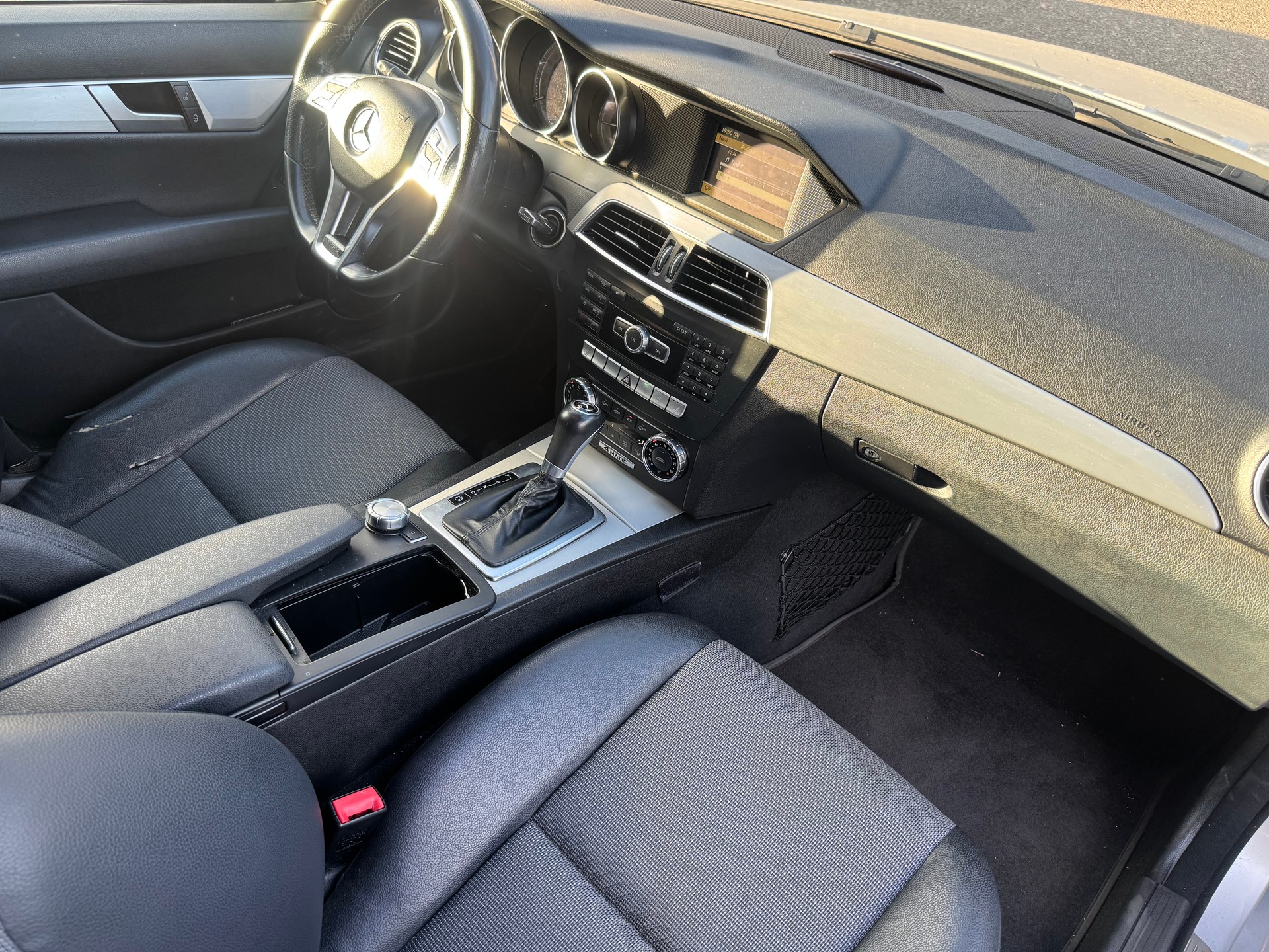 MERCEDES-BENZ C 250 CDI Avantgarde 4Matic 7G-Tronic-image-7
