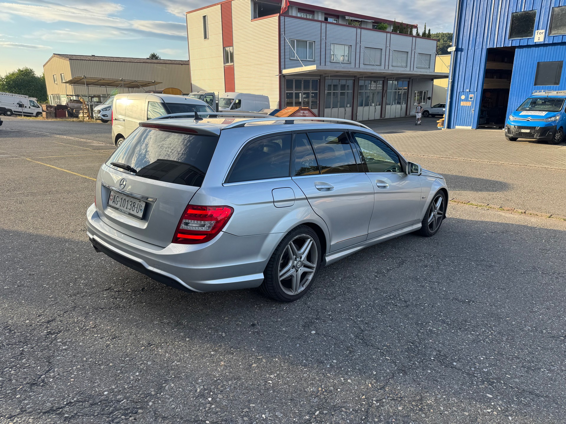 MERCEDES-BENZ C 250 CDI Avantgarde 4Matic 7G-Tronic-image-2