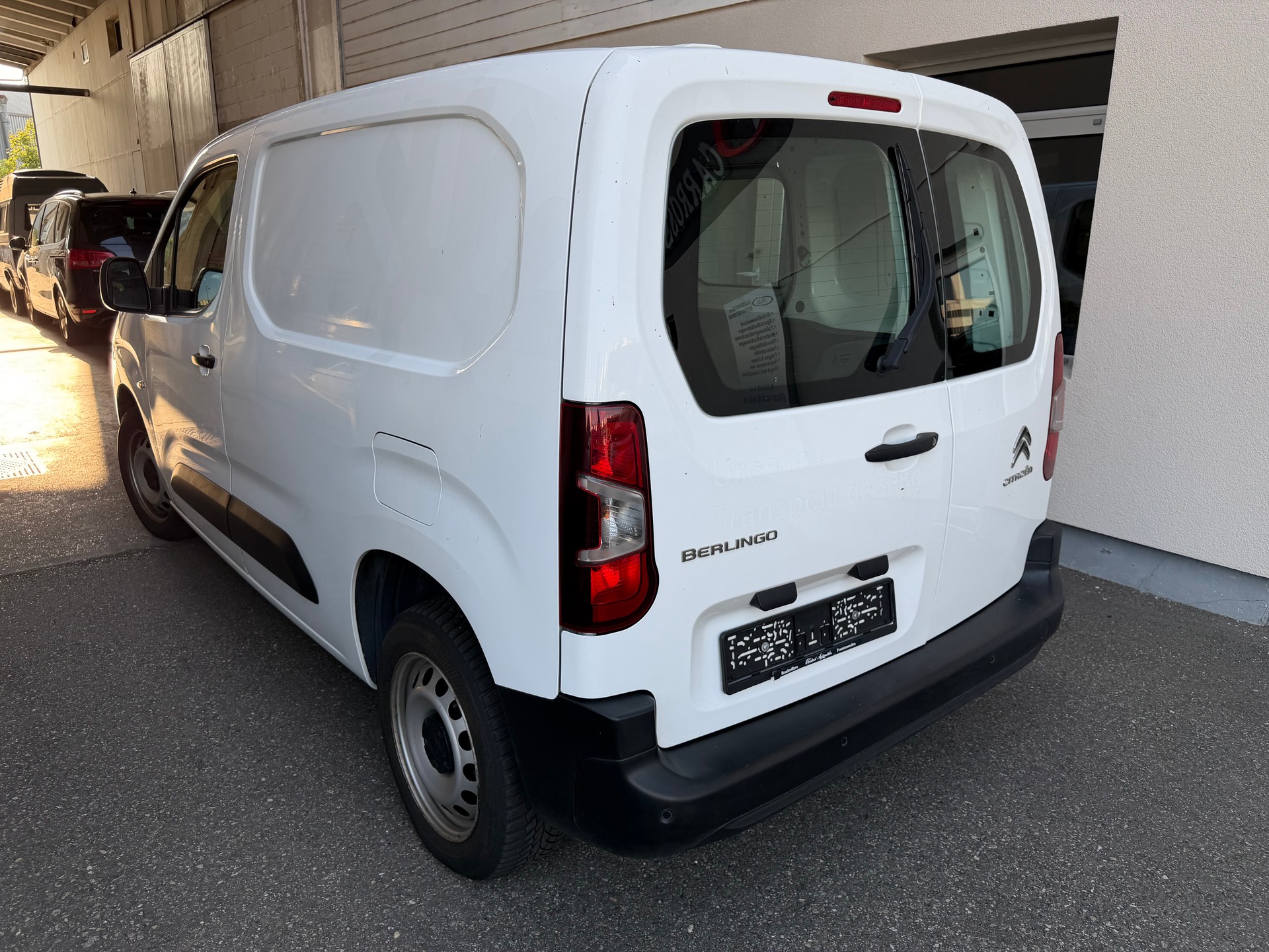 CITROEN Berlingo Van 1.2 Pure Tech 130 s/s Club EAT8 1000kg-image-4