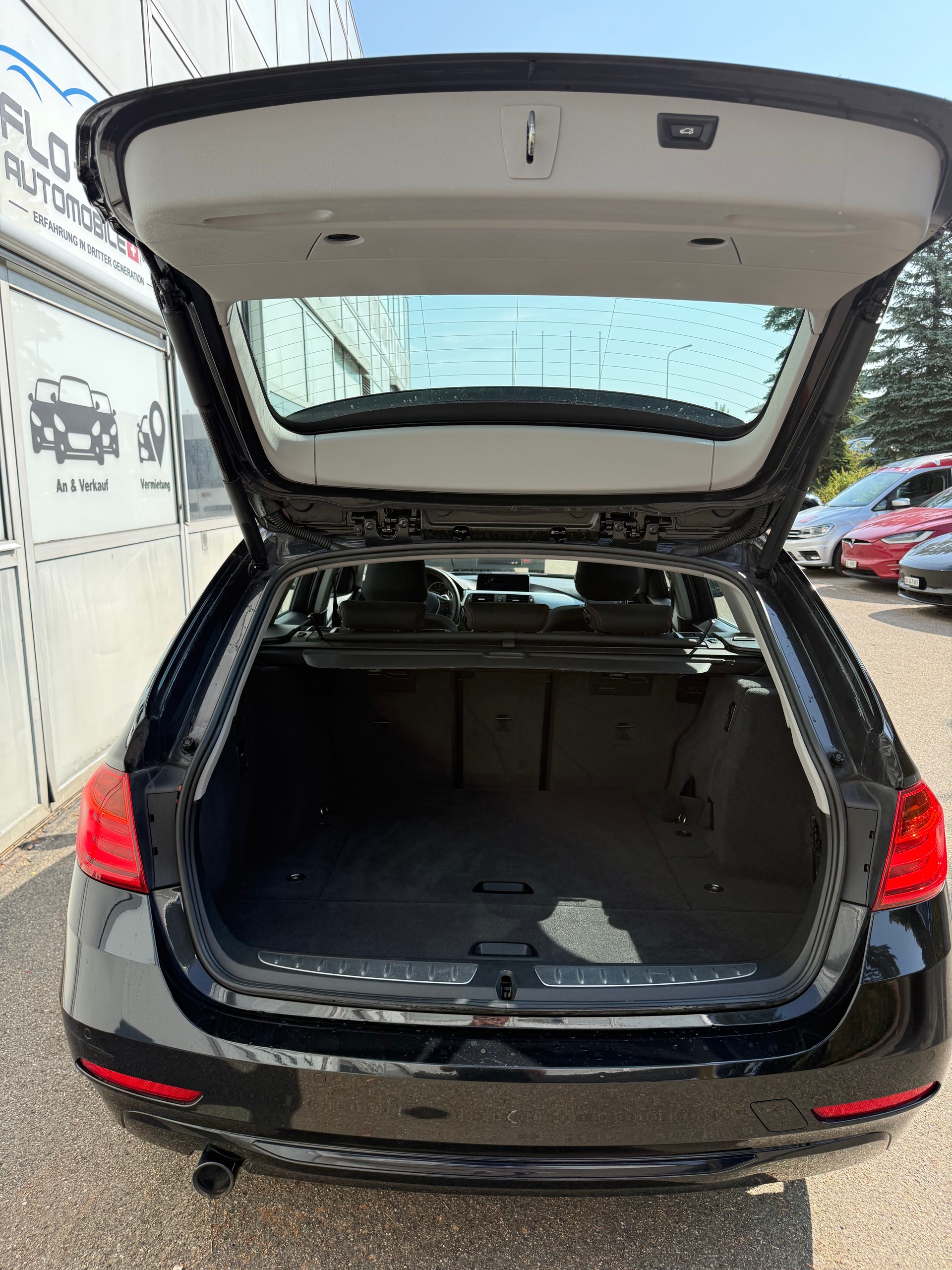 BMW 320d Touring Sport Line Steptronic || Frisch ab MFK-image-9