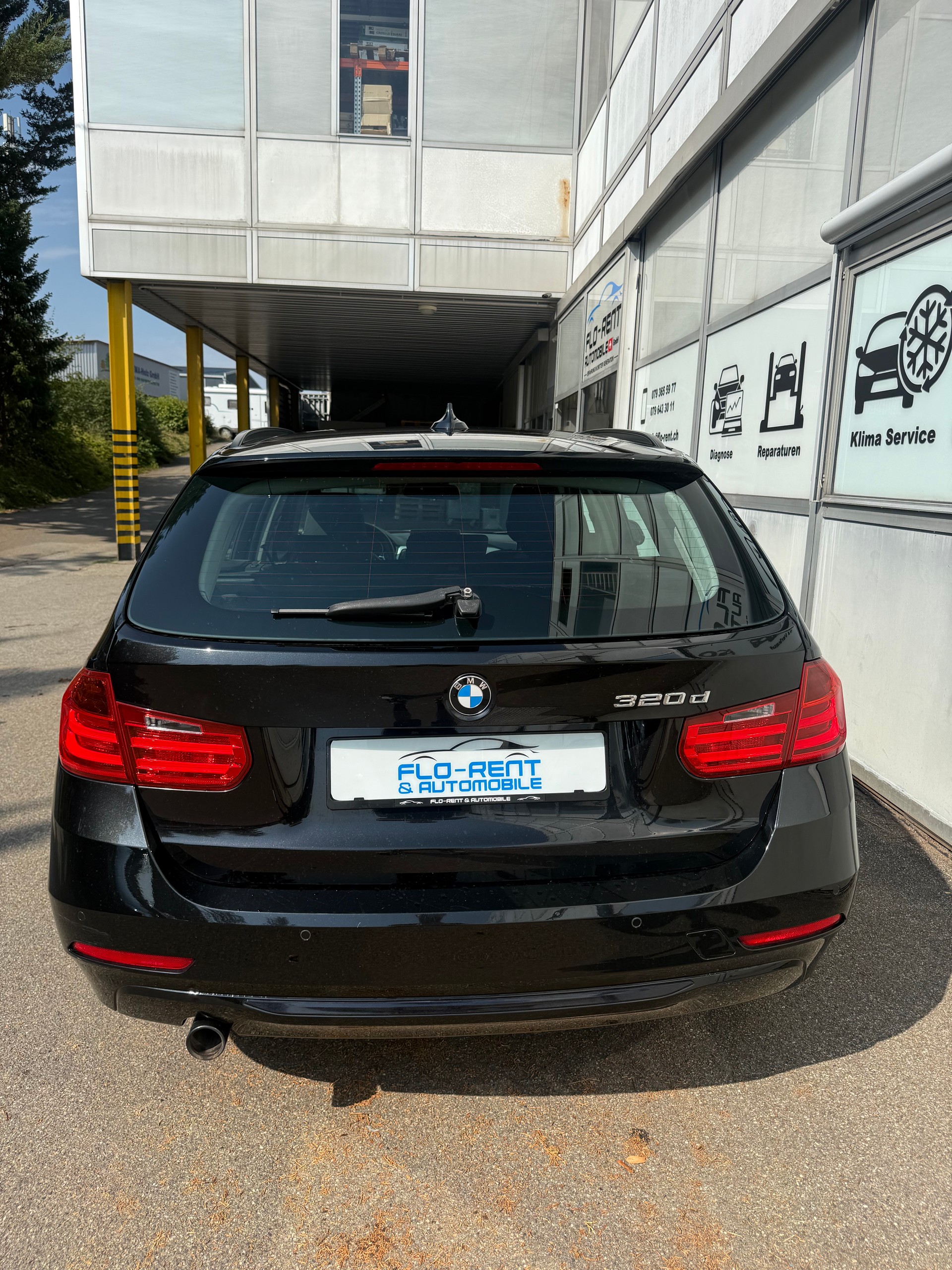 BMW 320d Touring Sport Line Steptronic || Frisch ab MFK-image-4