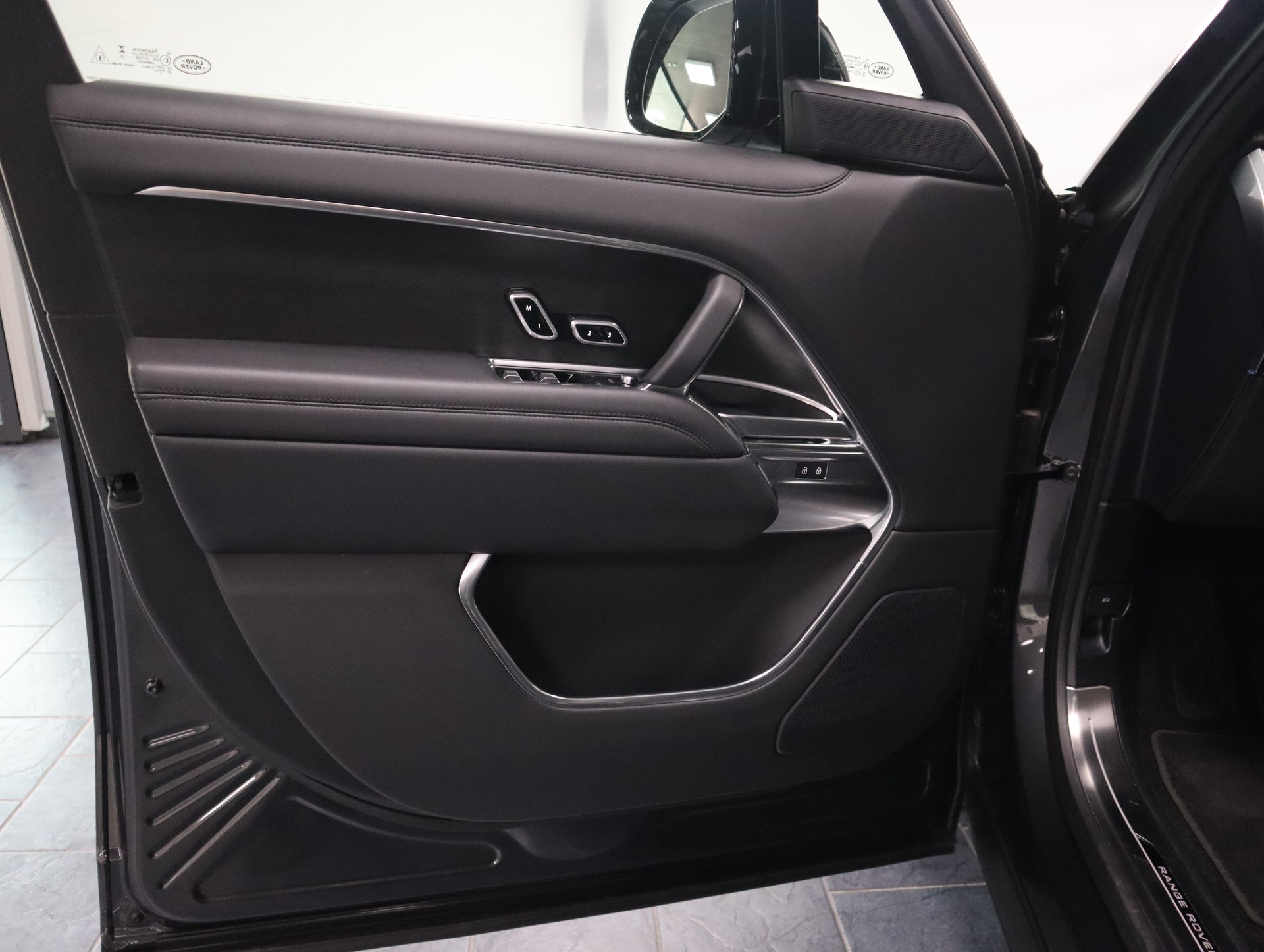 LAND ROVER Range Rover D350 3.0D I6 MHEV HSE Automatic-image-11