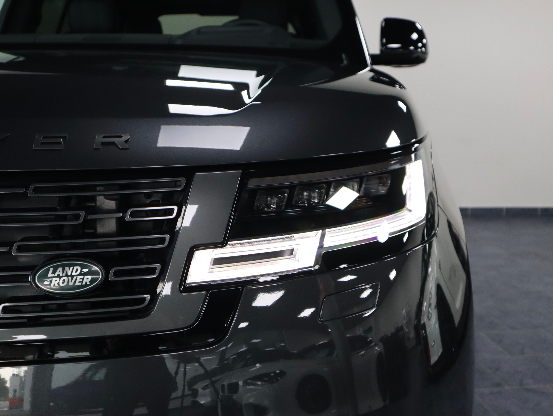 LAND ROVER Range Rover D350 3.0D I6 MHEV HSE Automatic-image-8