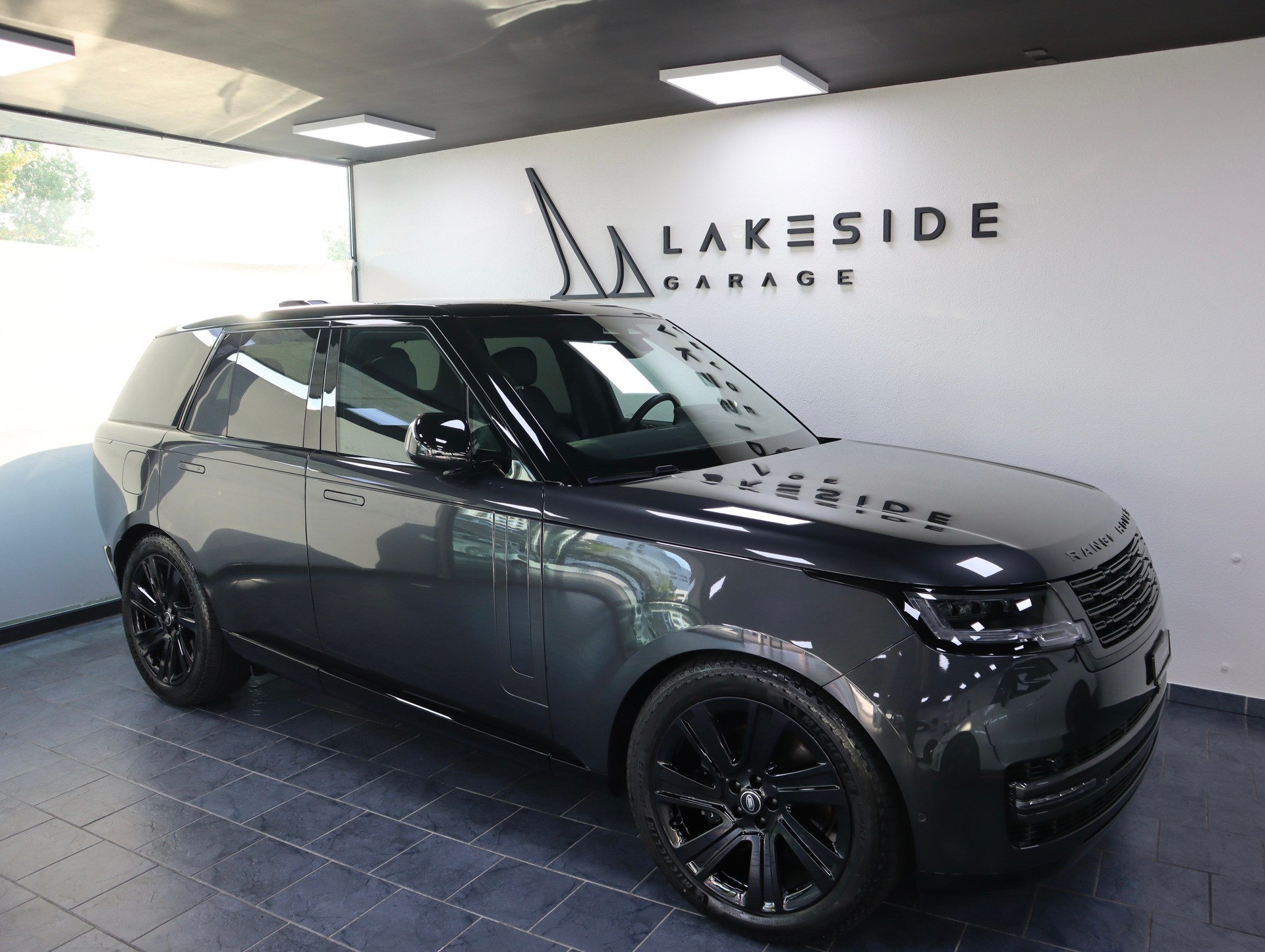LAND ROVER Range Rover D350 3.0D I6 MHEV HSE Automatic-image-2