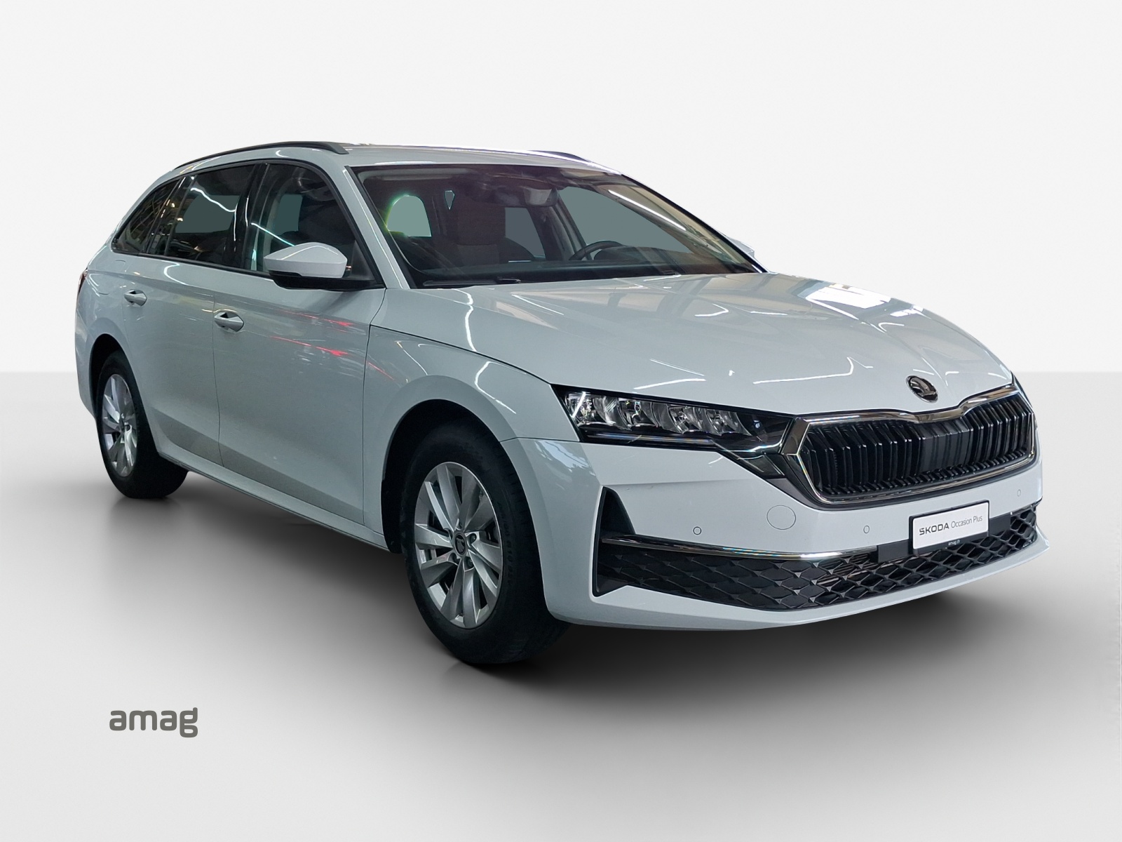 SKODA Octavia Combi 1.5 TSI mHEV DSG Dynamic-image-5