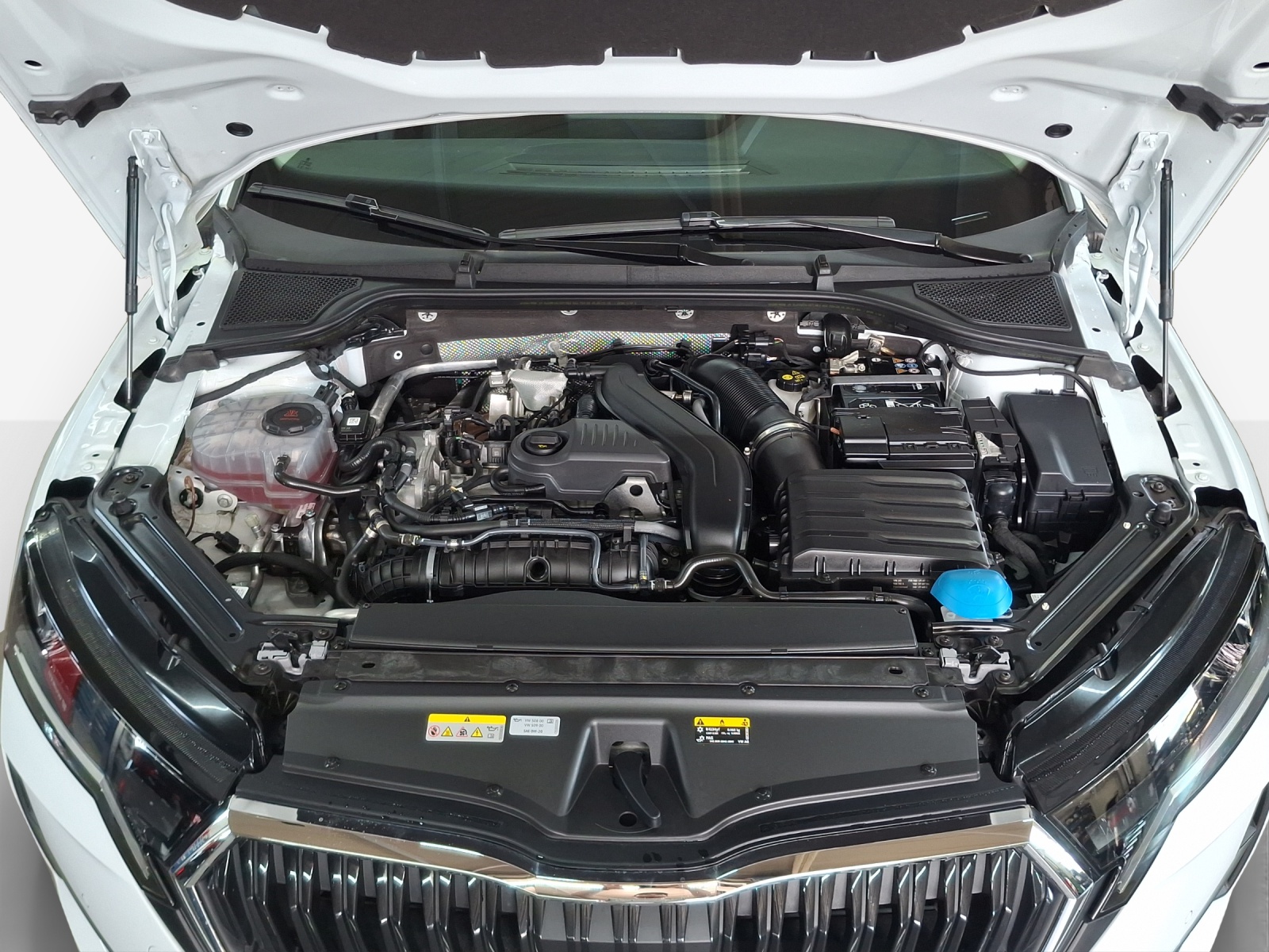 SKODA Octavia Combi 1.5 TSI mHEV DSG Dynamic-image-15