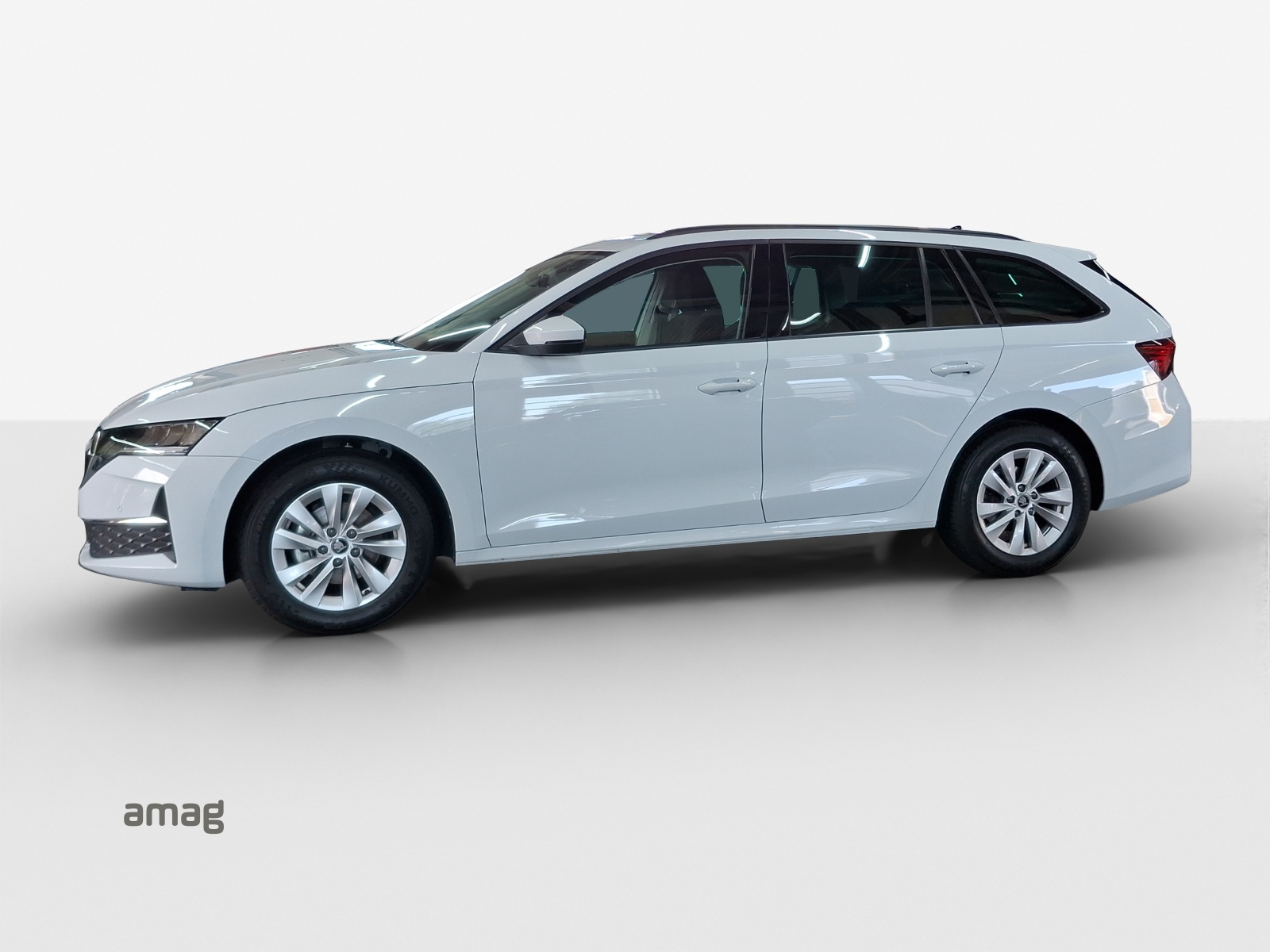 SKODA Octavia Combi 1.5 TSI mHEV DSG Dynamic-image-1