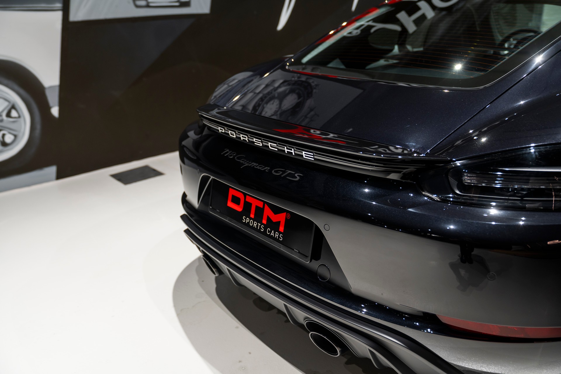 PORSCHE 718 Cayman GTS 4.0 PDK-image-6