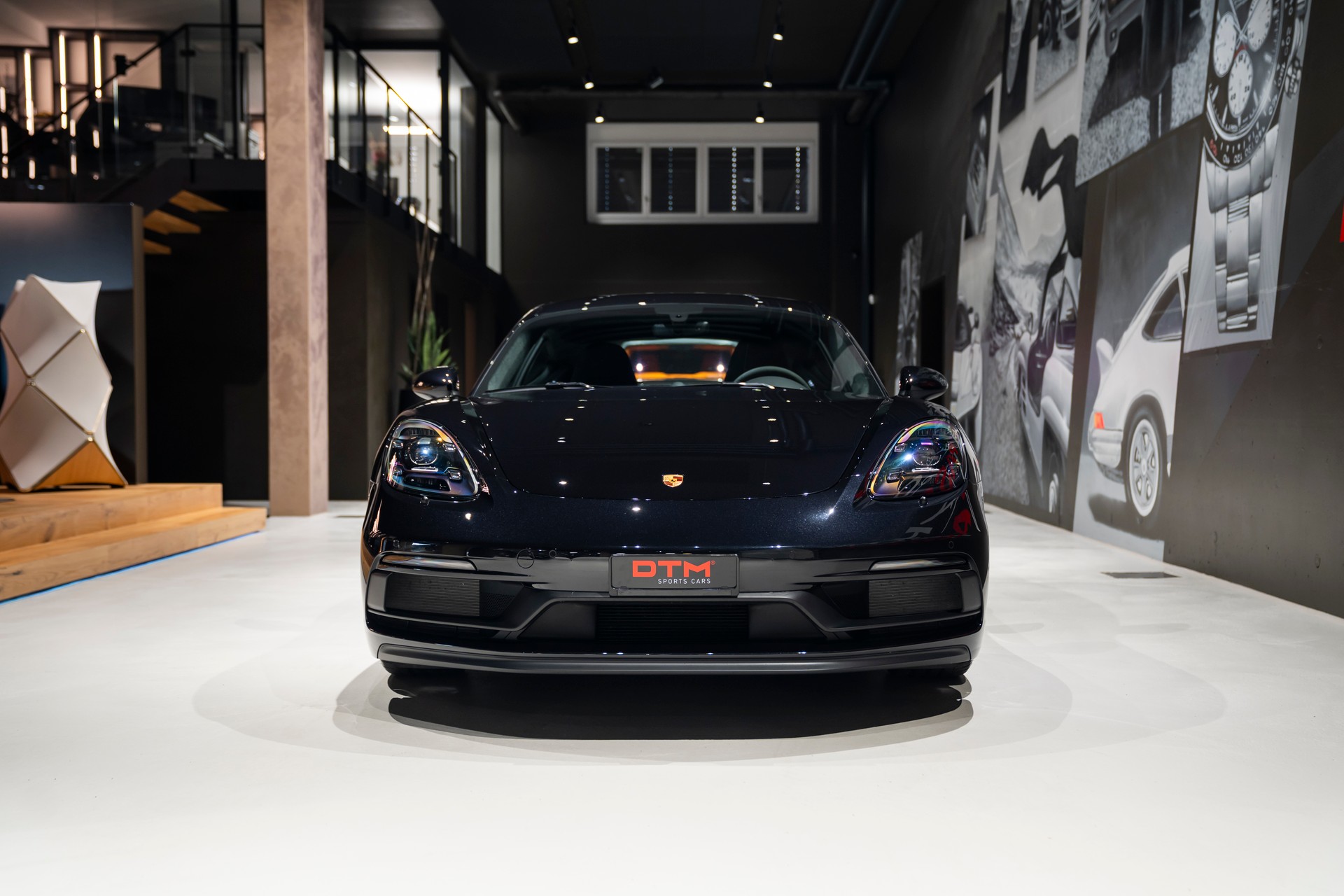 PORSCHE 718 Cayman GTS 4.0 PDK-image-1