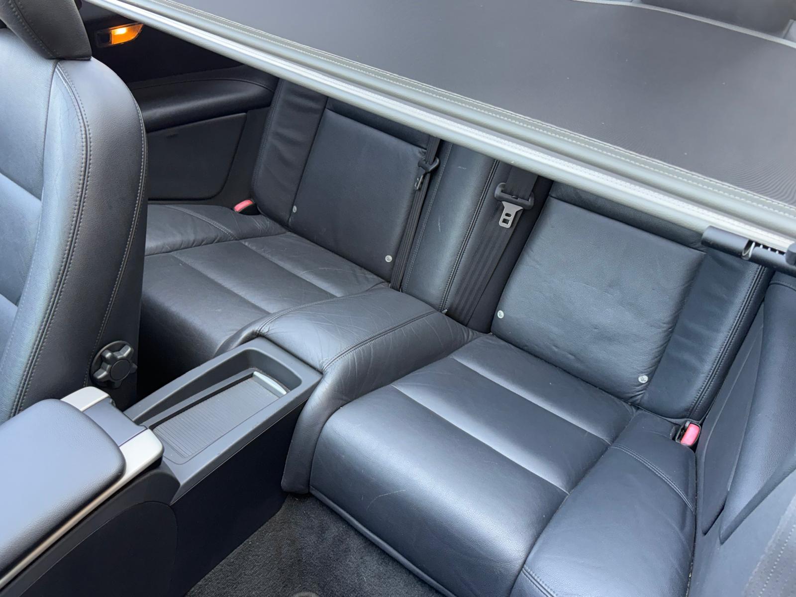VOLVO C70 2.4 Aut Momentum Leder-image-8