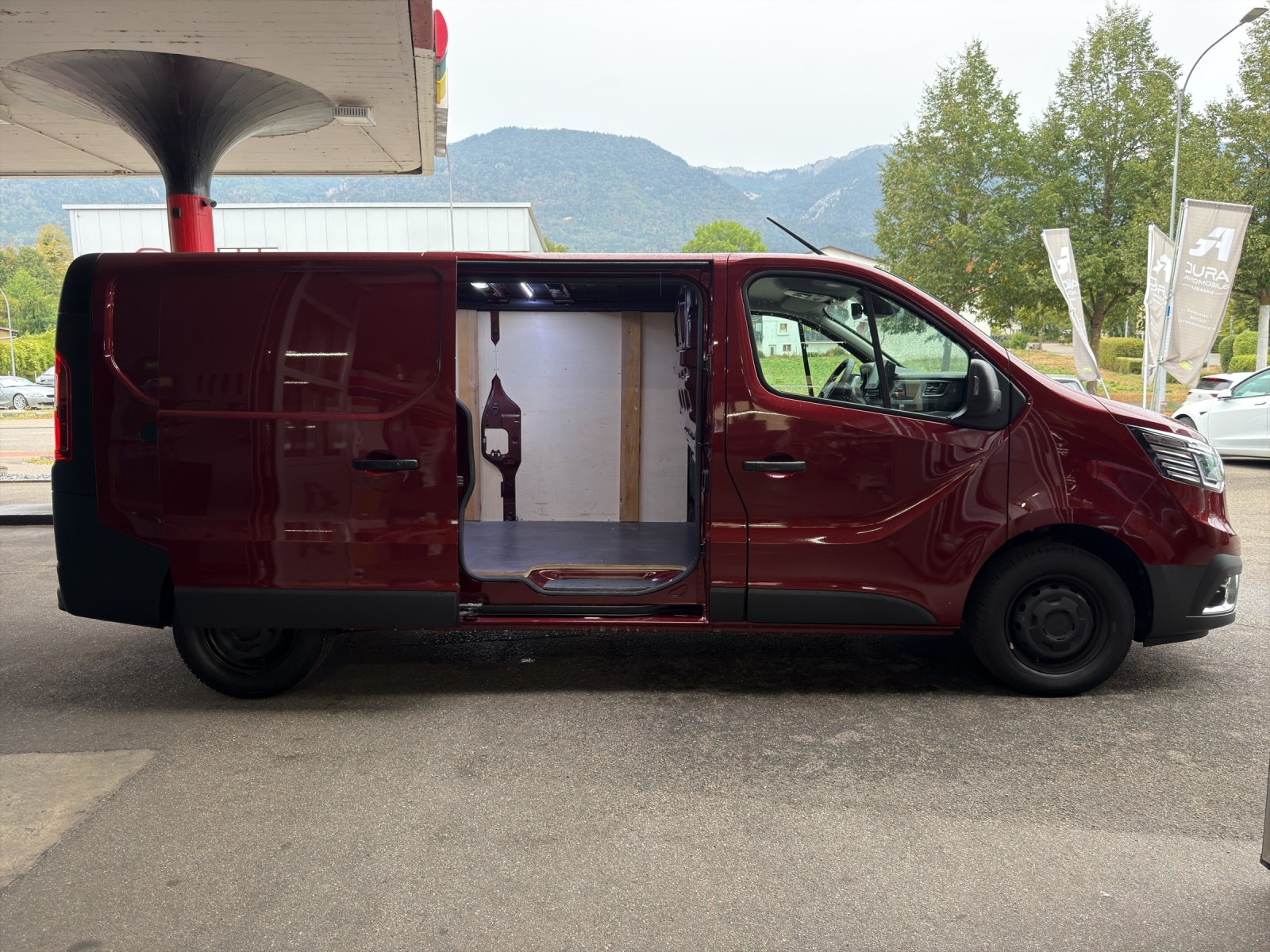RENAULT Trafic Kaw. 3.0 t L2 H1 2.0 dCi Blue 150 Advance-image-14