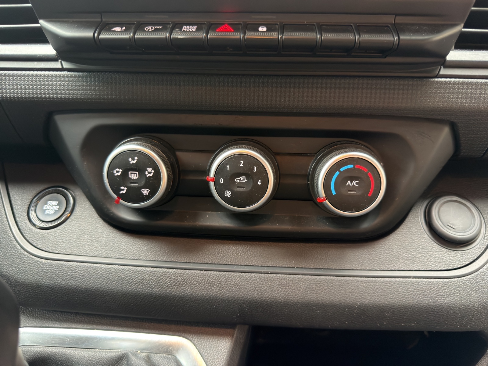 RENAULT Trafic Kaw. 3.0 t L2 H1 2.0 dCi Blue 150 Advance-image-13