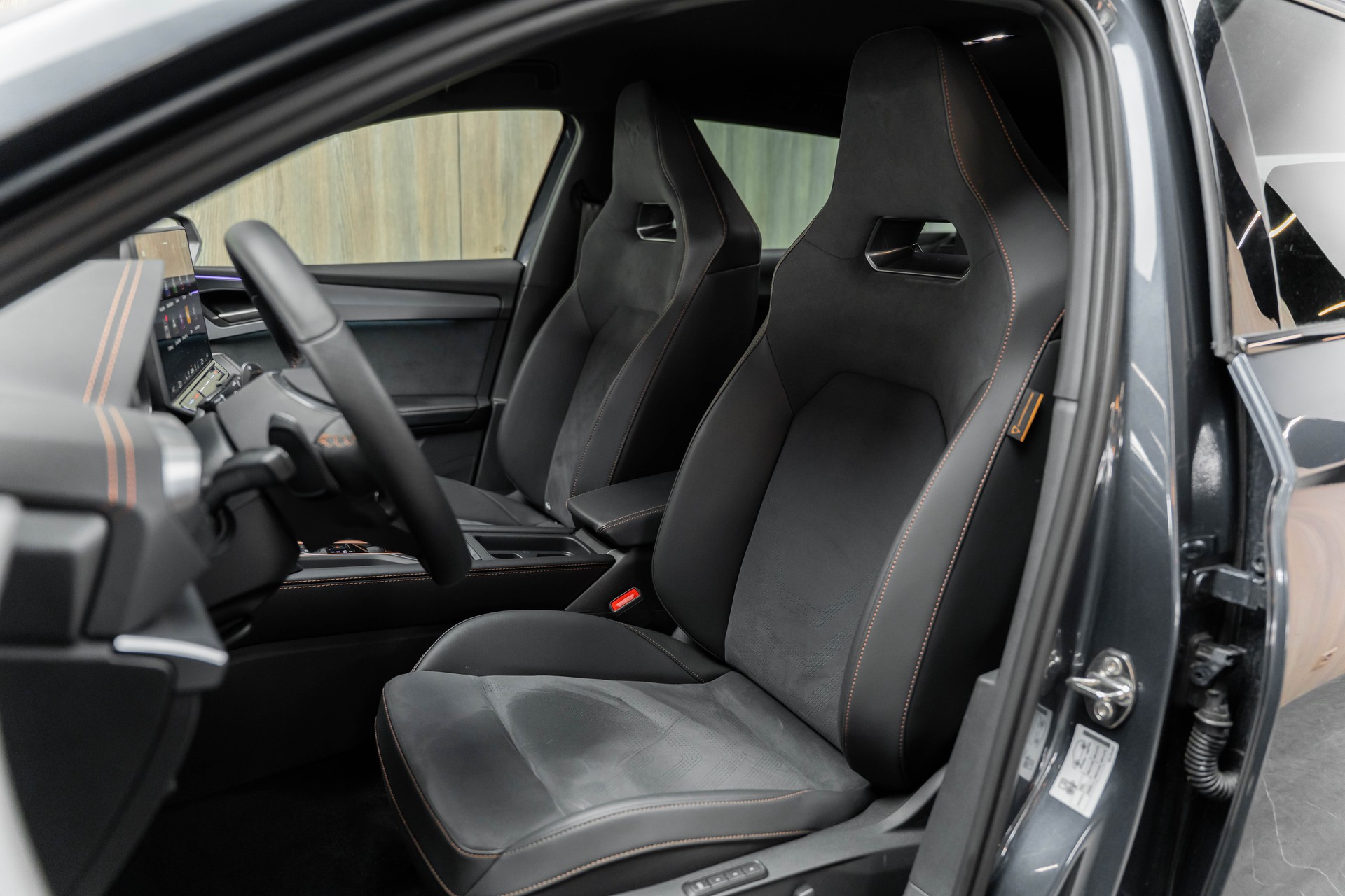 CUPRA LEON ST 2.0 TSI VZ DSG 4Drive-image-5