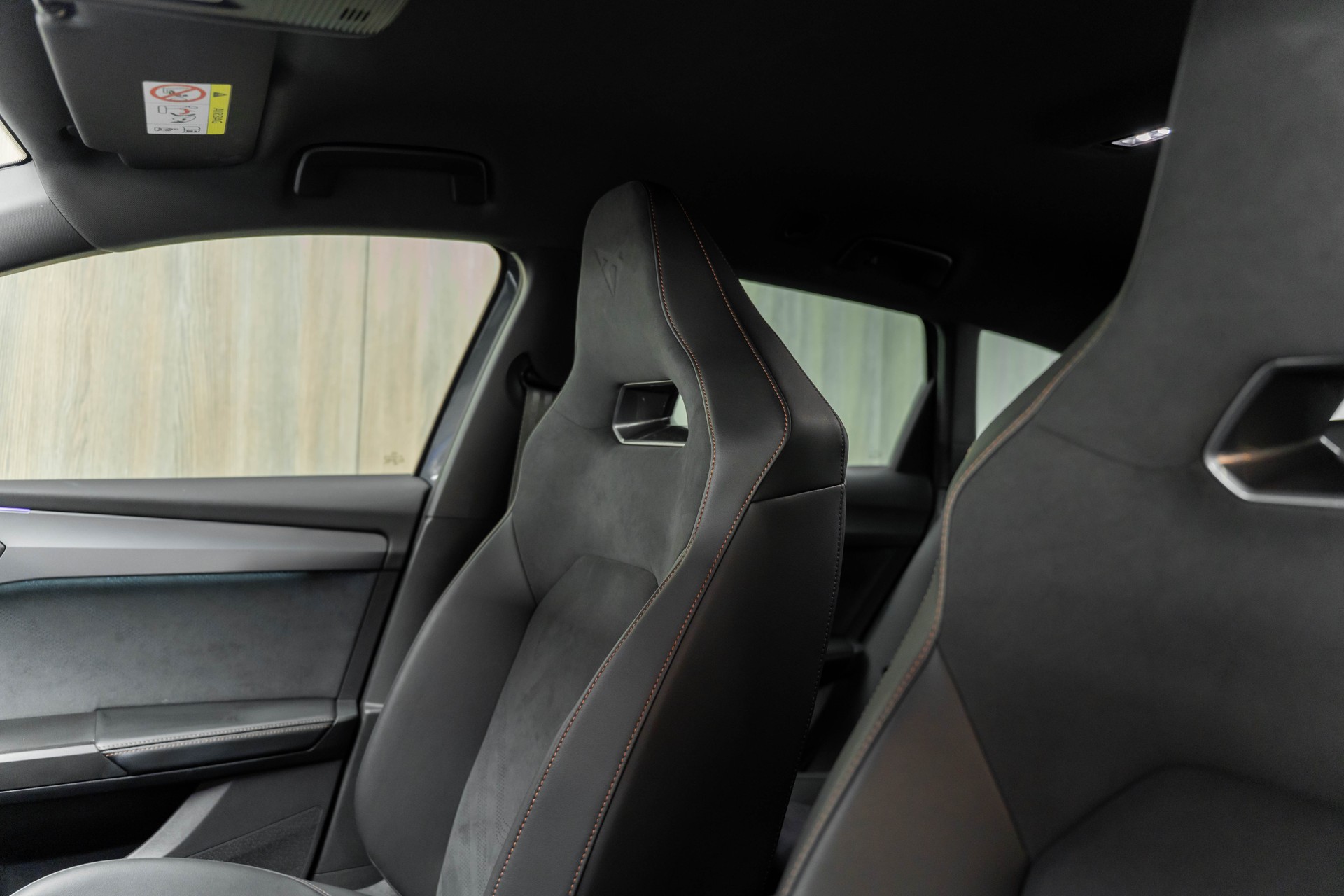 CUPRA LEON ST 2.0 TSI VZ DSG 4Drive-image-6