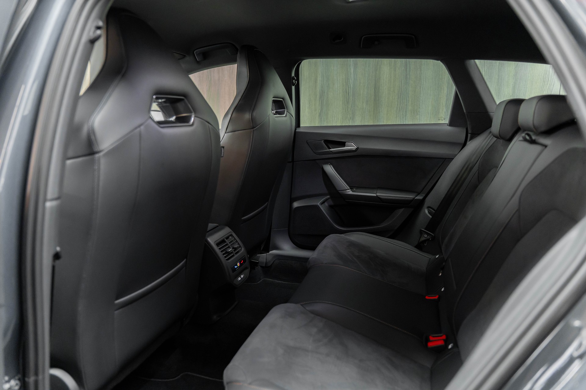 CUPRA LEON ST 2.0 TSI VZ DSG 4Drive-image-7