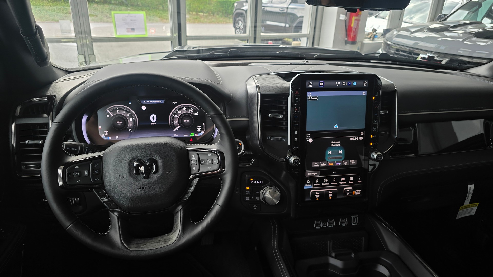 DODGE Ram 1500 Limited Crew Cab Night V8 4WD MY 26-image-7