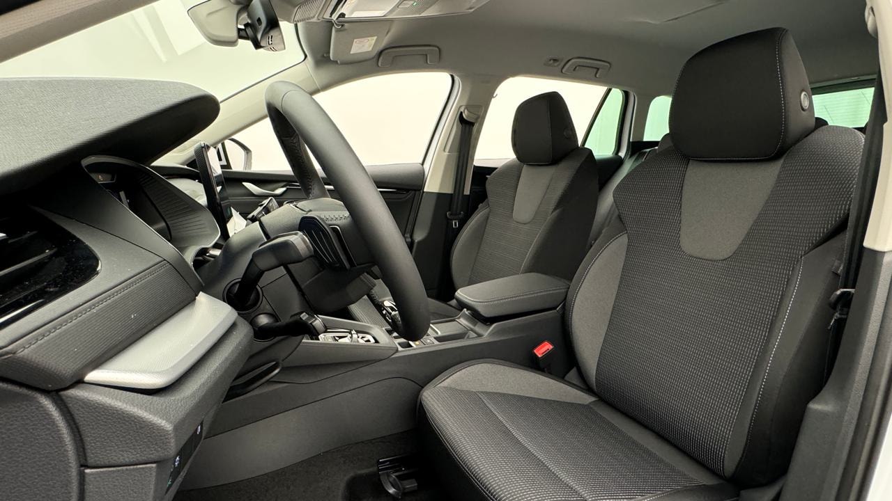 SKODA Octavia Combi 2.0 TDI DSG Selection-image-4